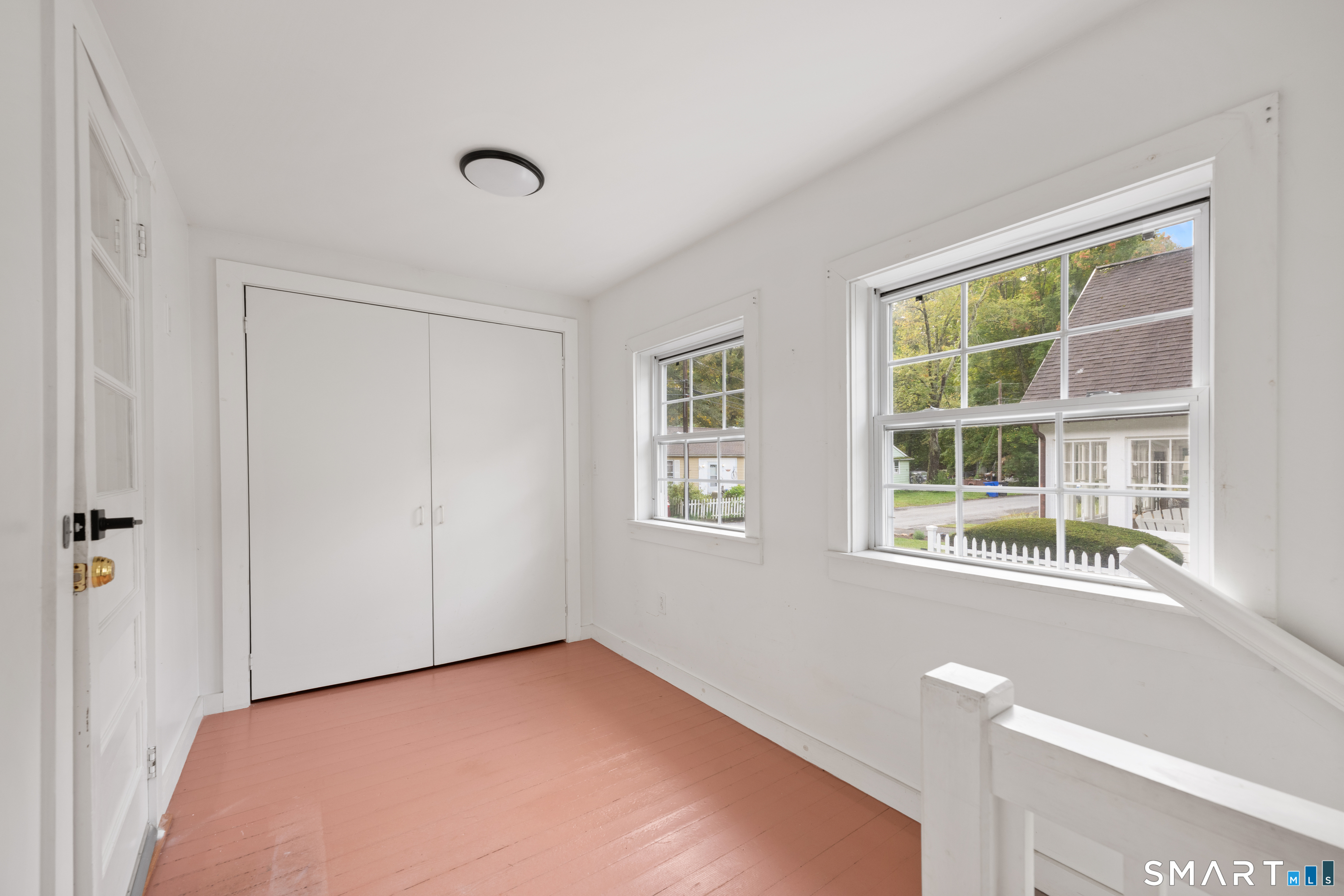 8 Hillside Road photo 22