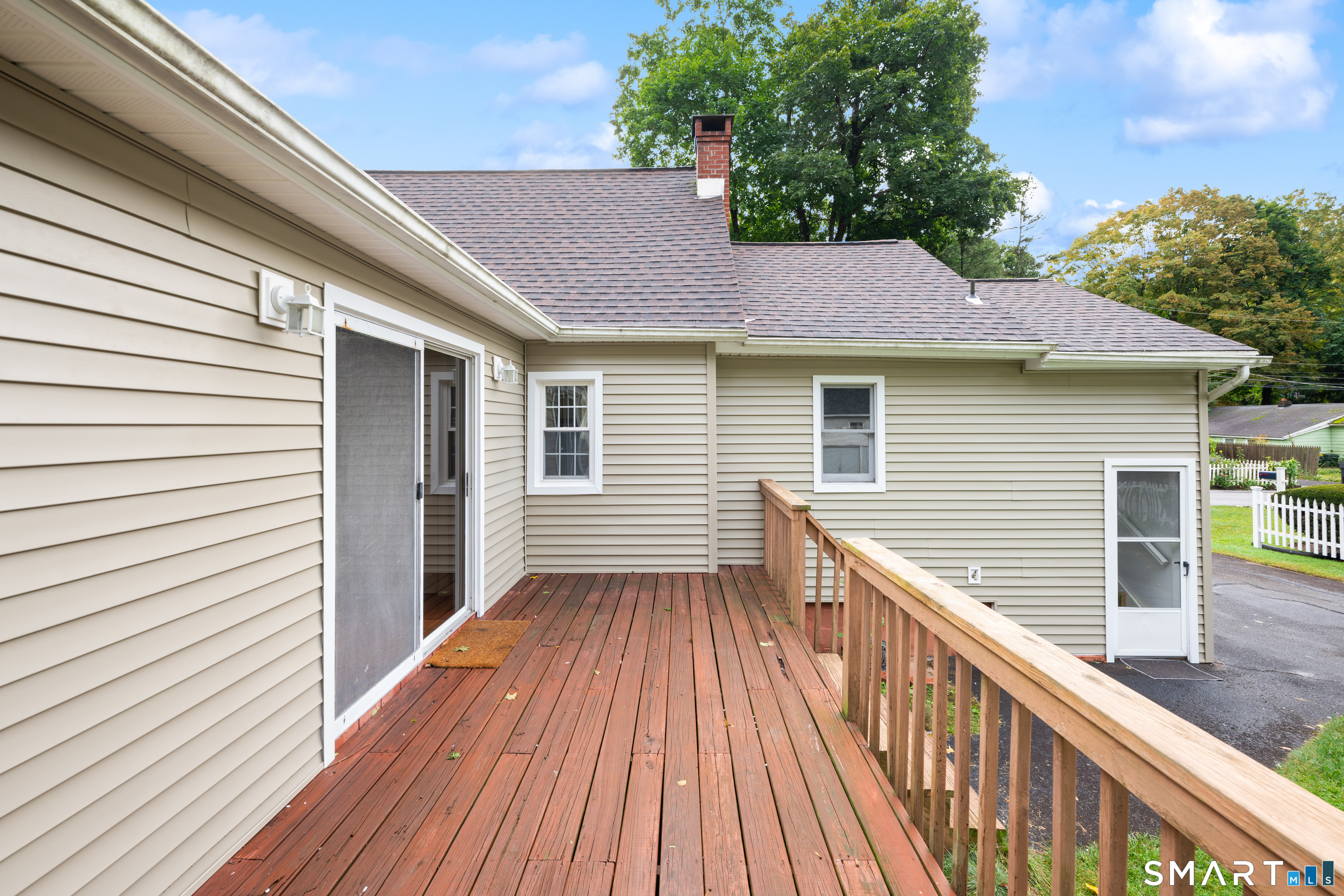 8 Hillside Road photo 26