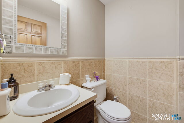 399 Adams Street Unit #6 photo 16