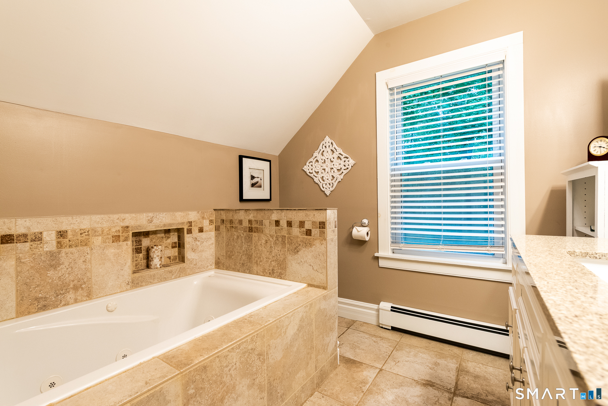 15 Hickory Hill Drive, Chester, CT 06412