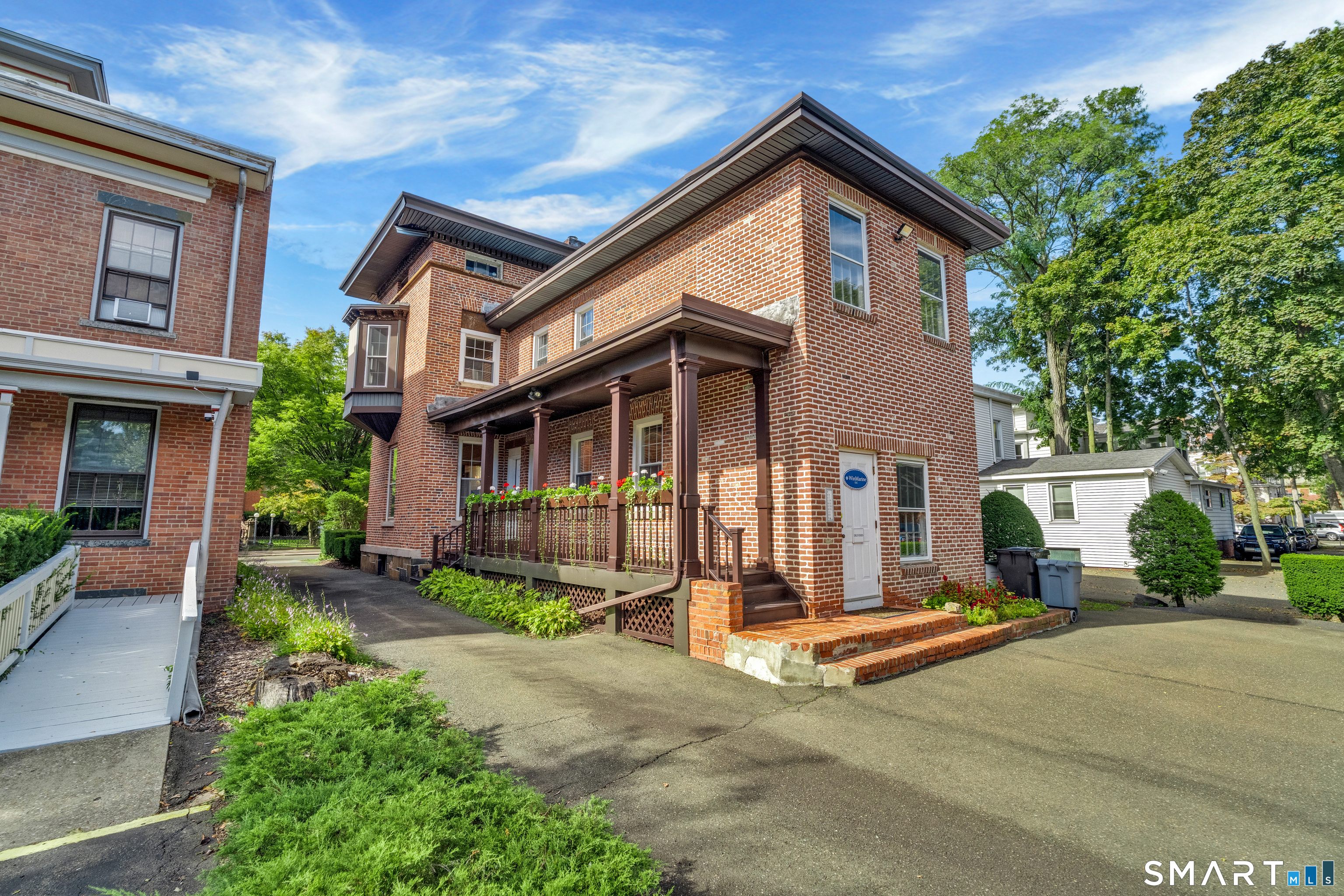 445 Orange Street photo 32