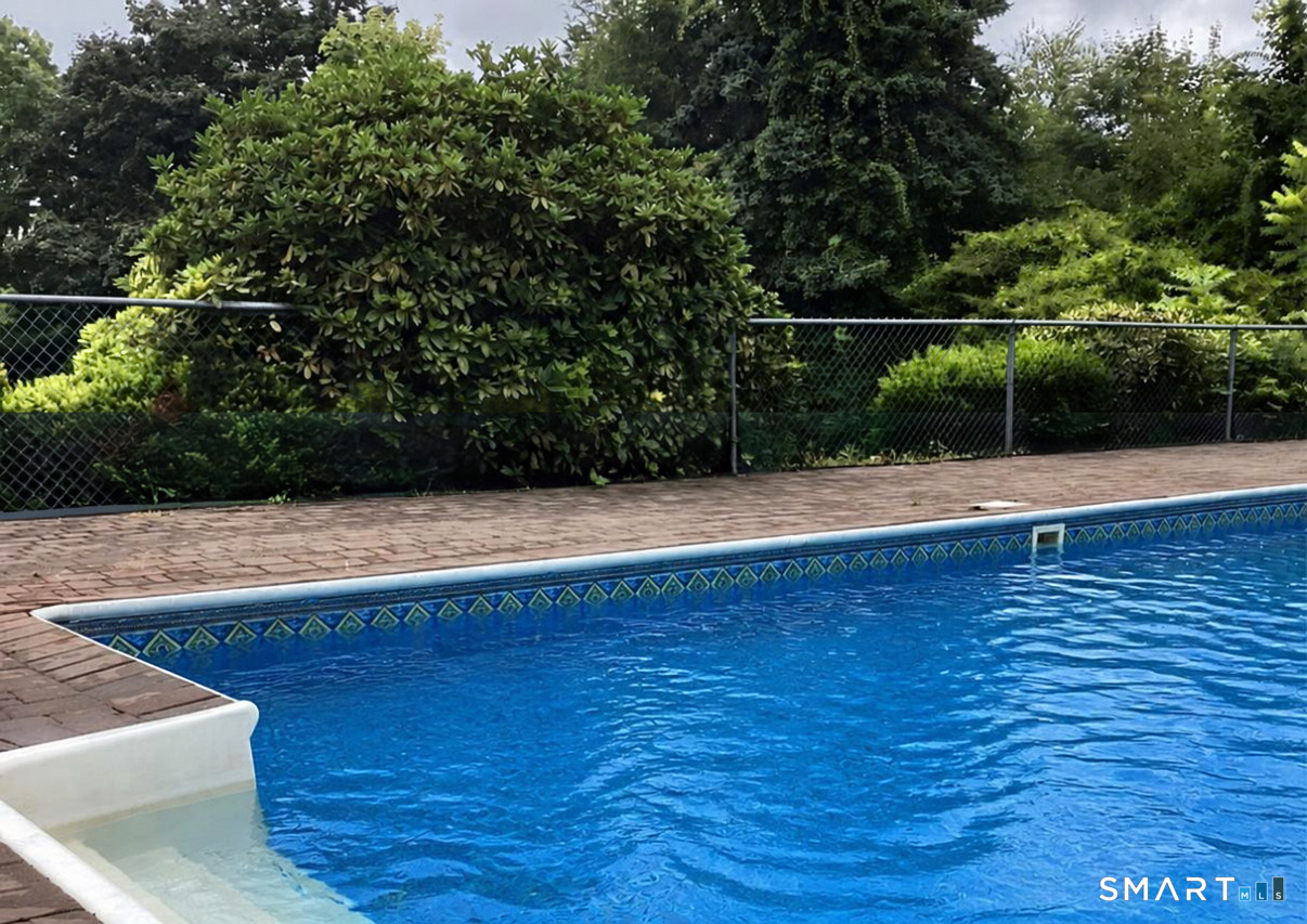 Photo 3 of Single family home for sale at 201 West Rd, Ellington, CT 06029 | MLS# 24210878 | Listing updated on 2026-10-07