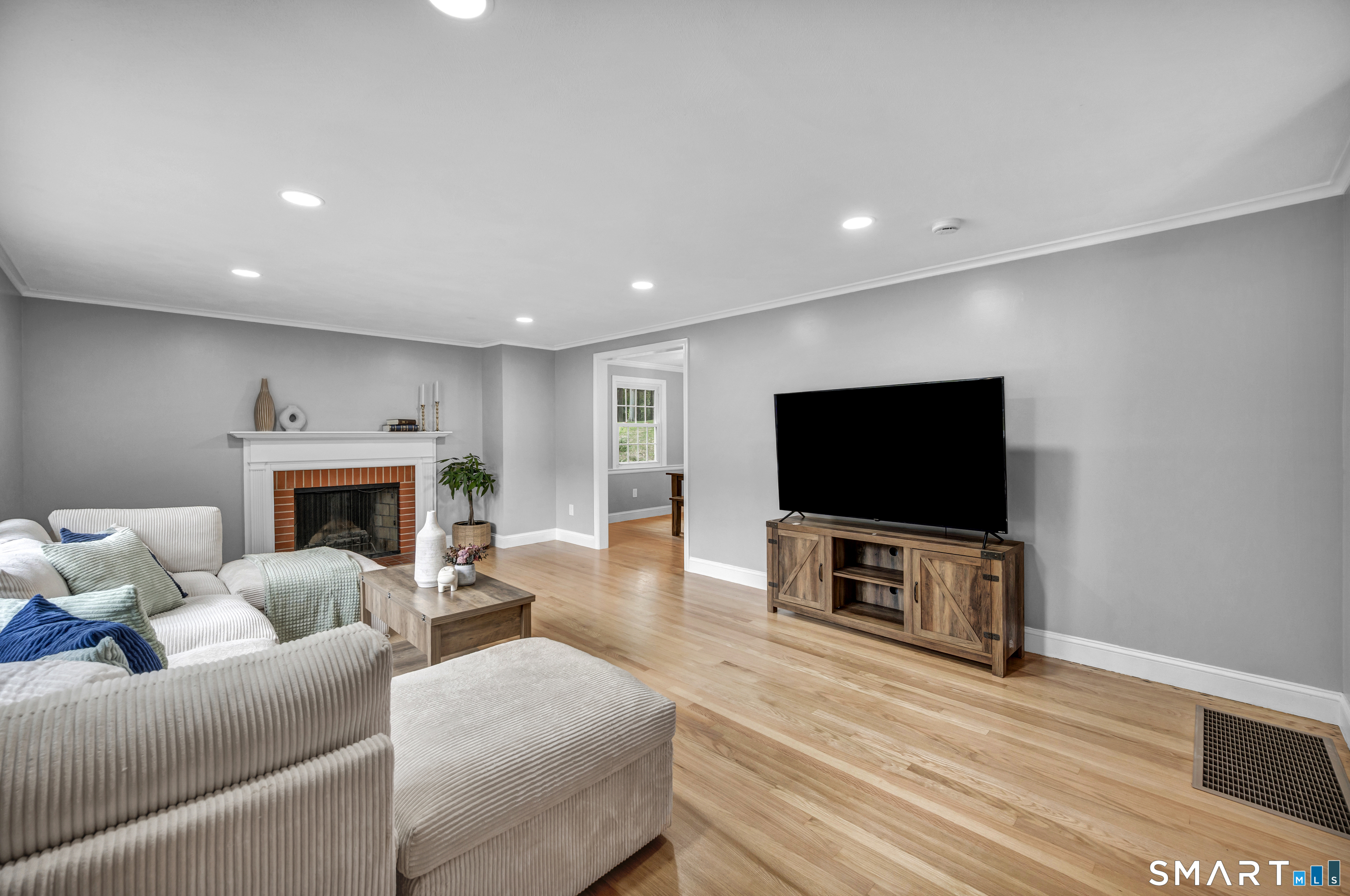 167 Carriage Drive photo 14