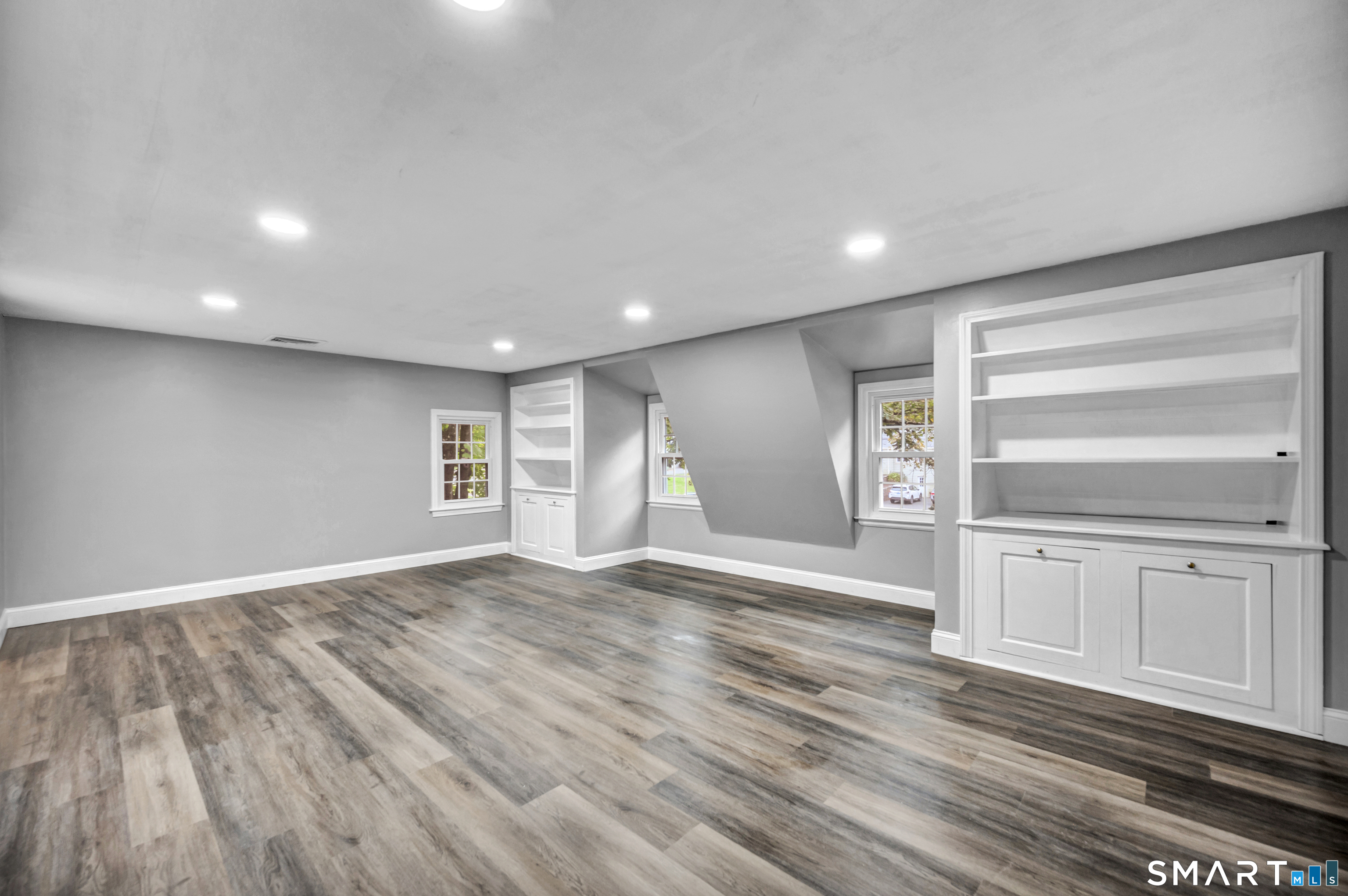 167 Carriage Drive photo 18