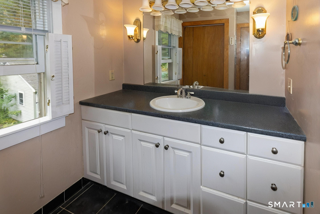 400 Hidden Lake Road, Higganum, Haddam, CT 06441