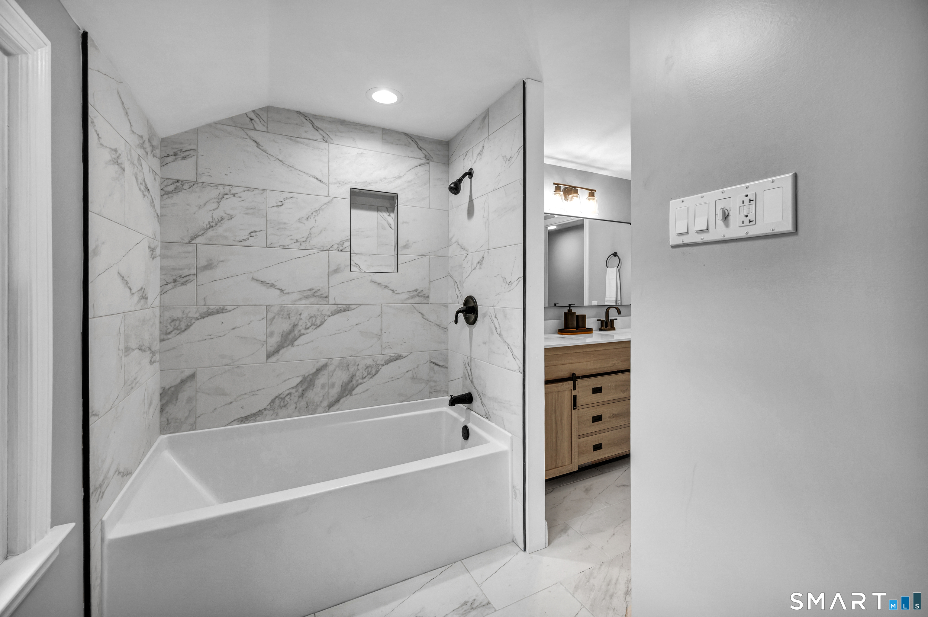 167 Carriage Drive photo 30