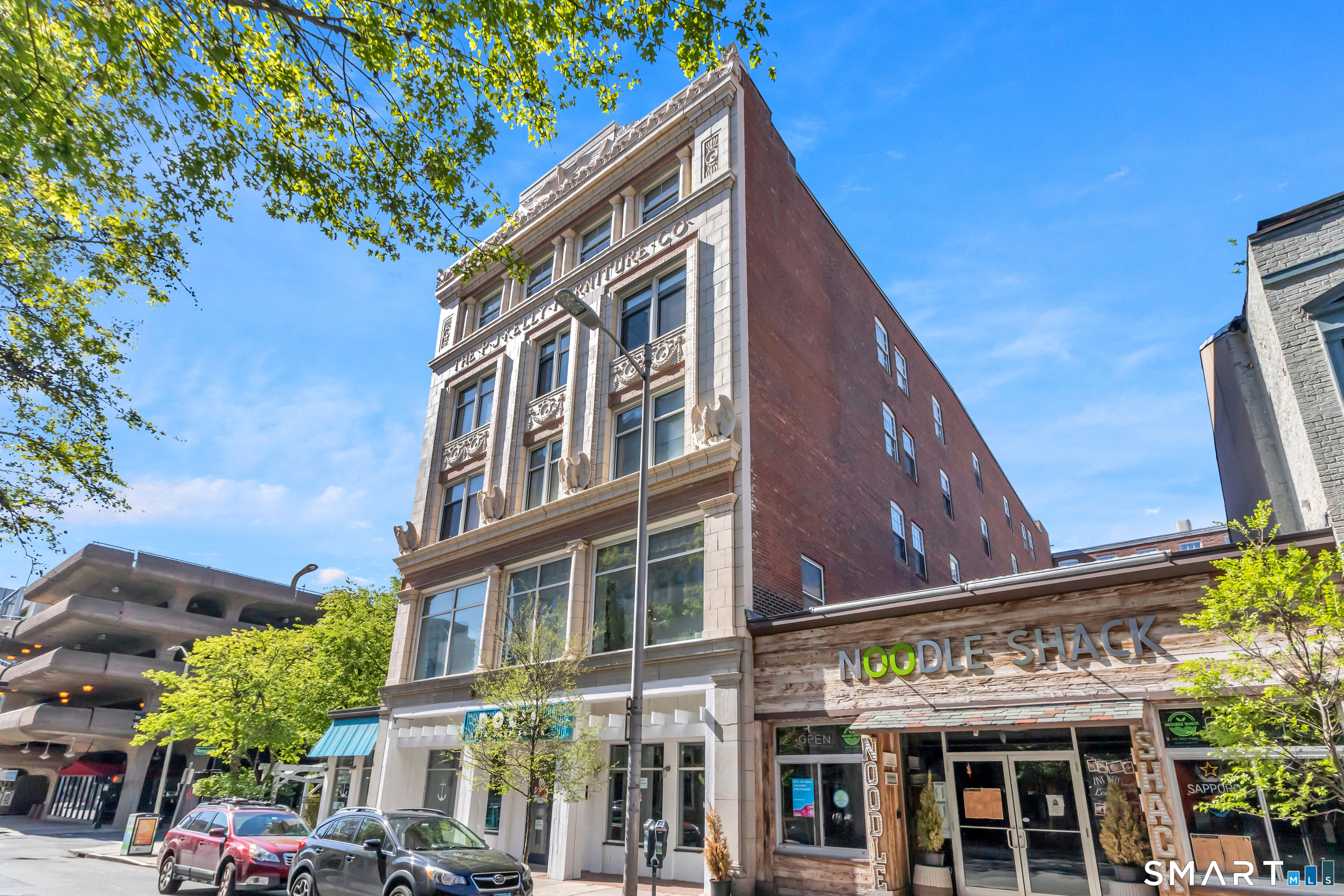 196 Crown Street, #2A, New Haven, CT 06510