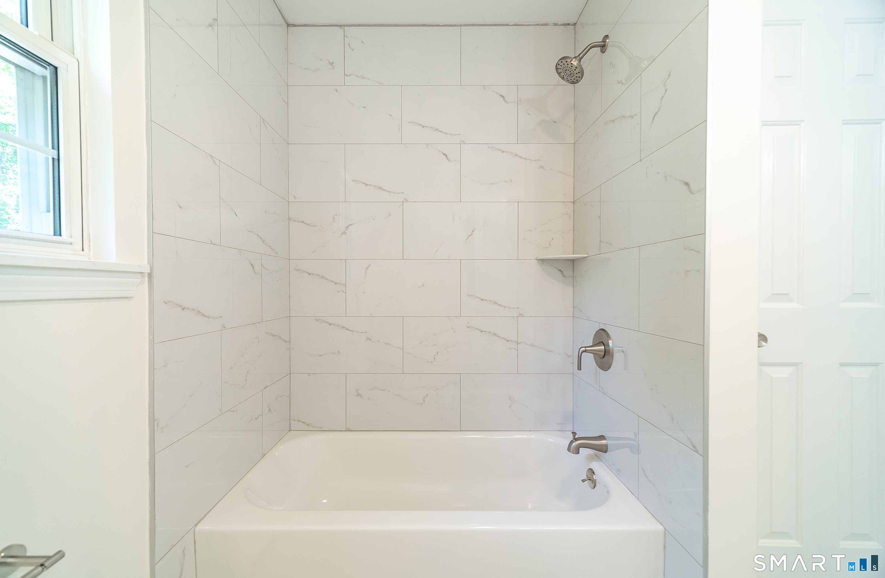 1425 James Farm photo 17