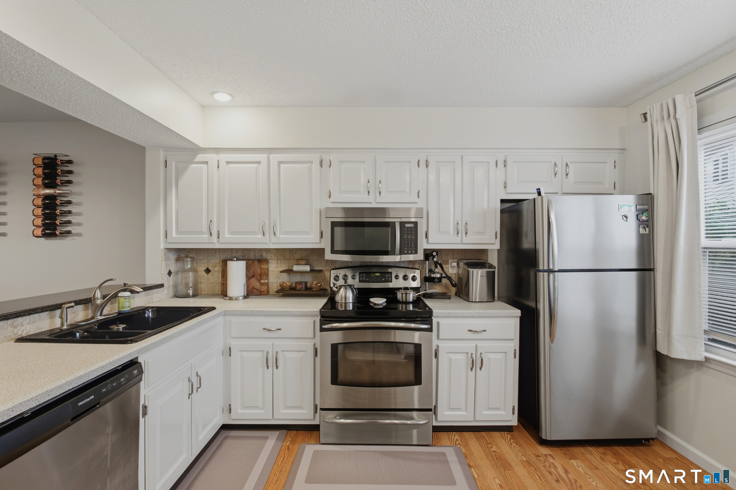 55 Mill Plain, Unit 21-5 photo 16