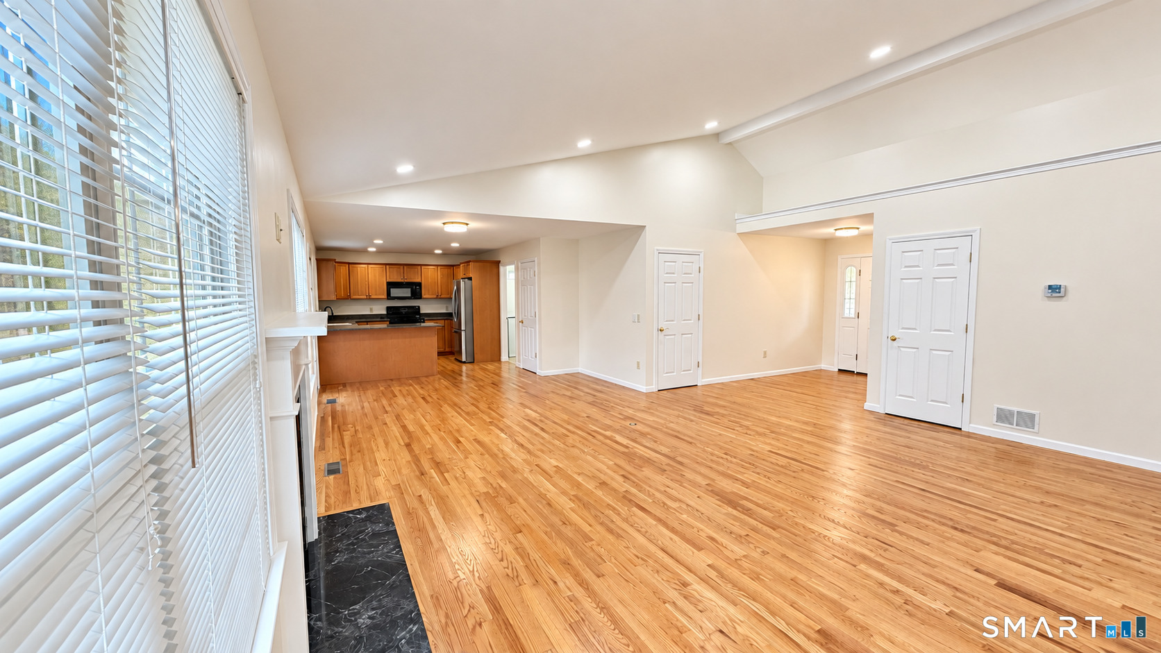 5 North Ridge, #5, Pocotopaug Lake, East Hampton, CT 06424