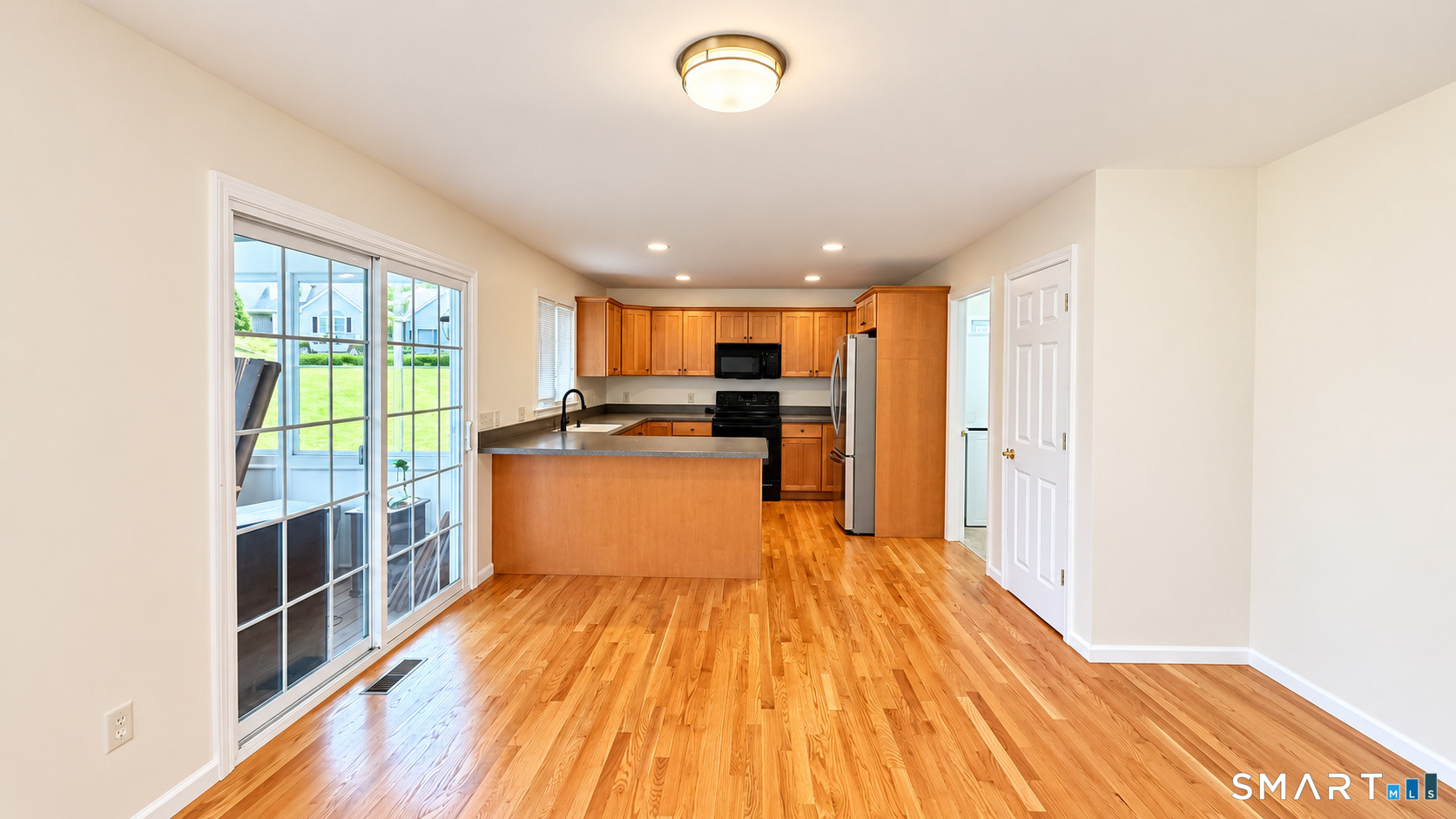 5 North Ridge, #5, Pocotopaug Lake, East Hampton, CT 06424