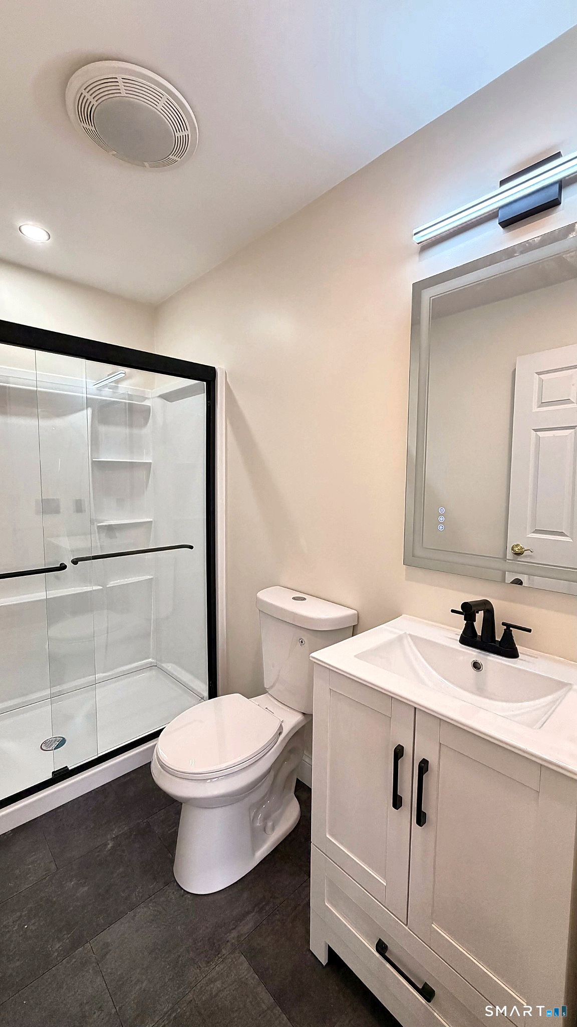 5 North Ridge, #5, Pocotopaug Lake, East Hampton, CT 06424