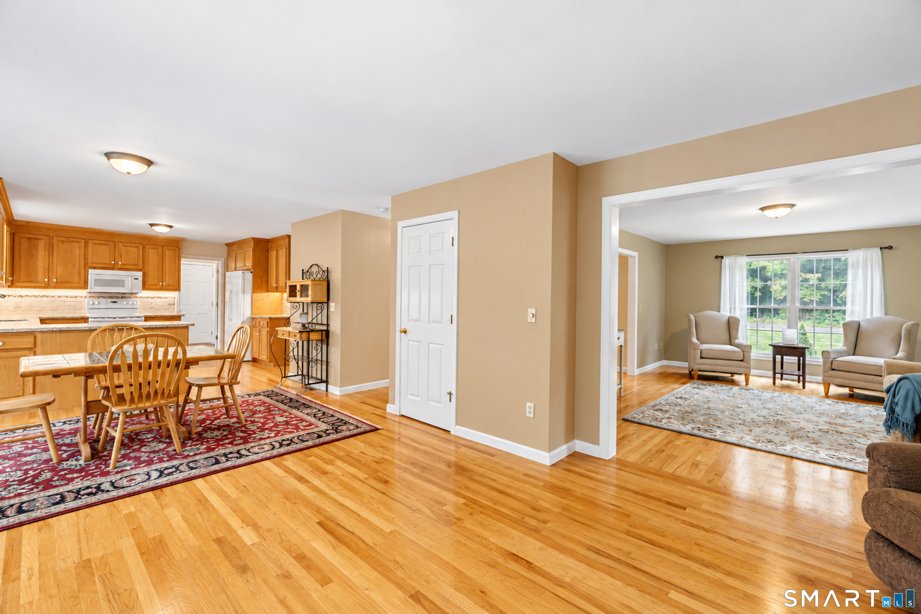 811 Lake Drive photo 10