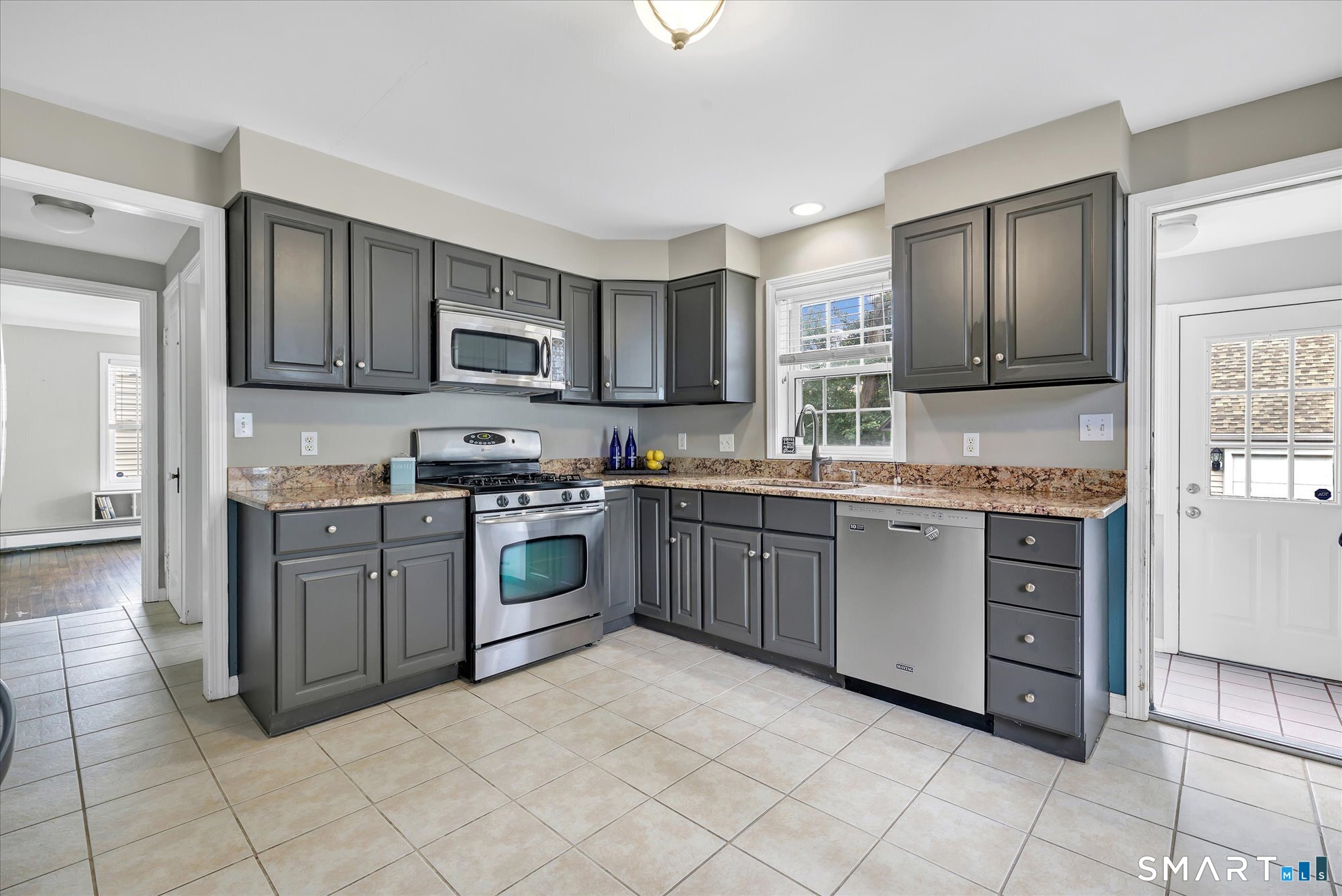111 Mercer photo 18