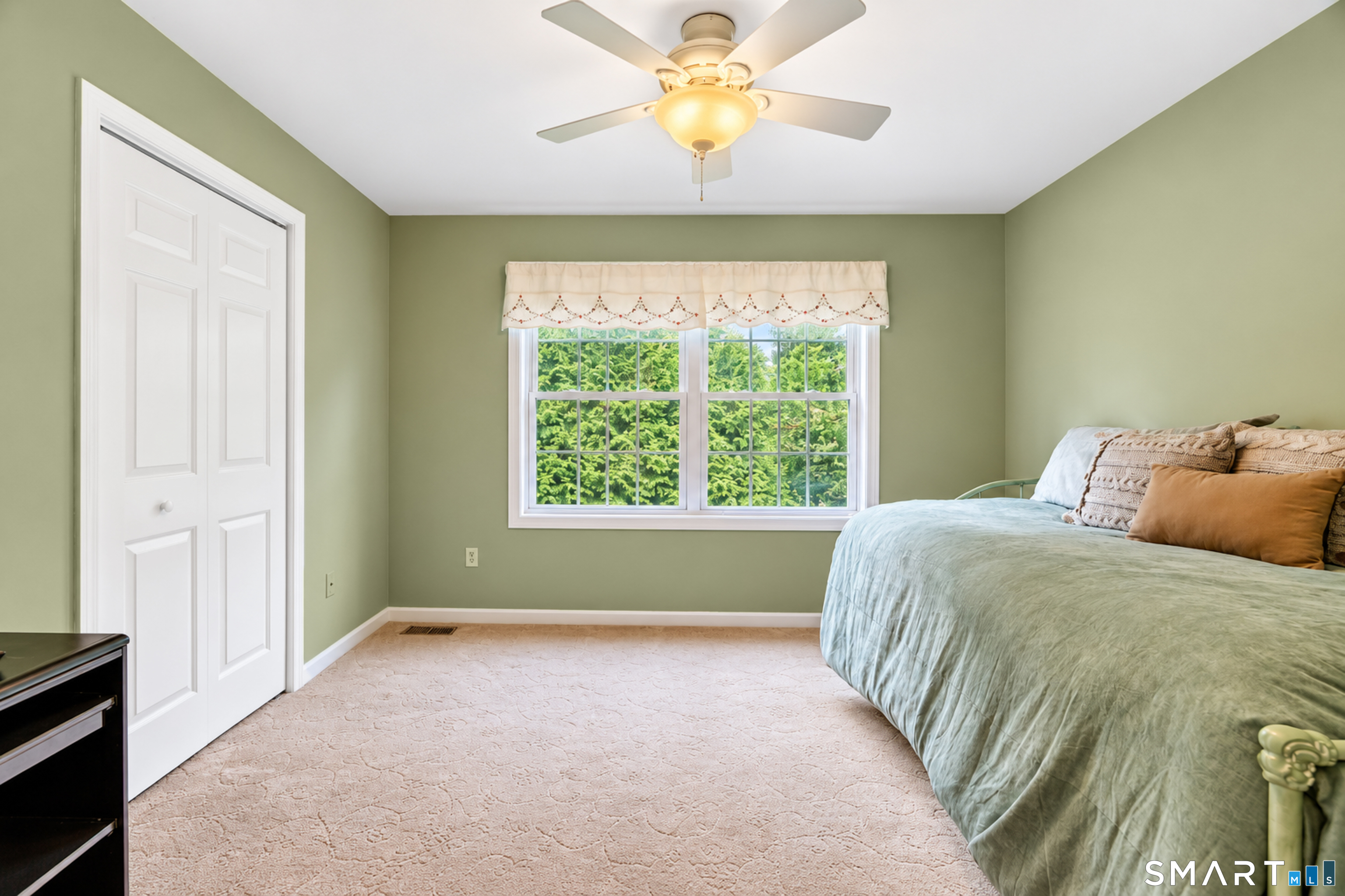 811 Lake Drive photo 22