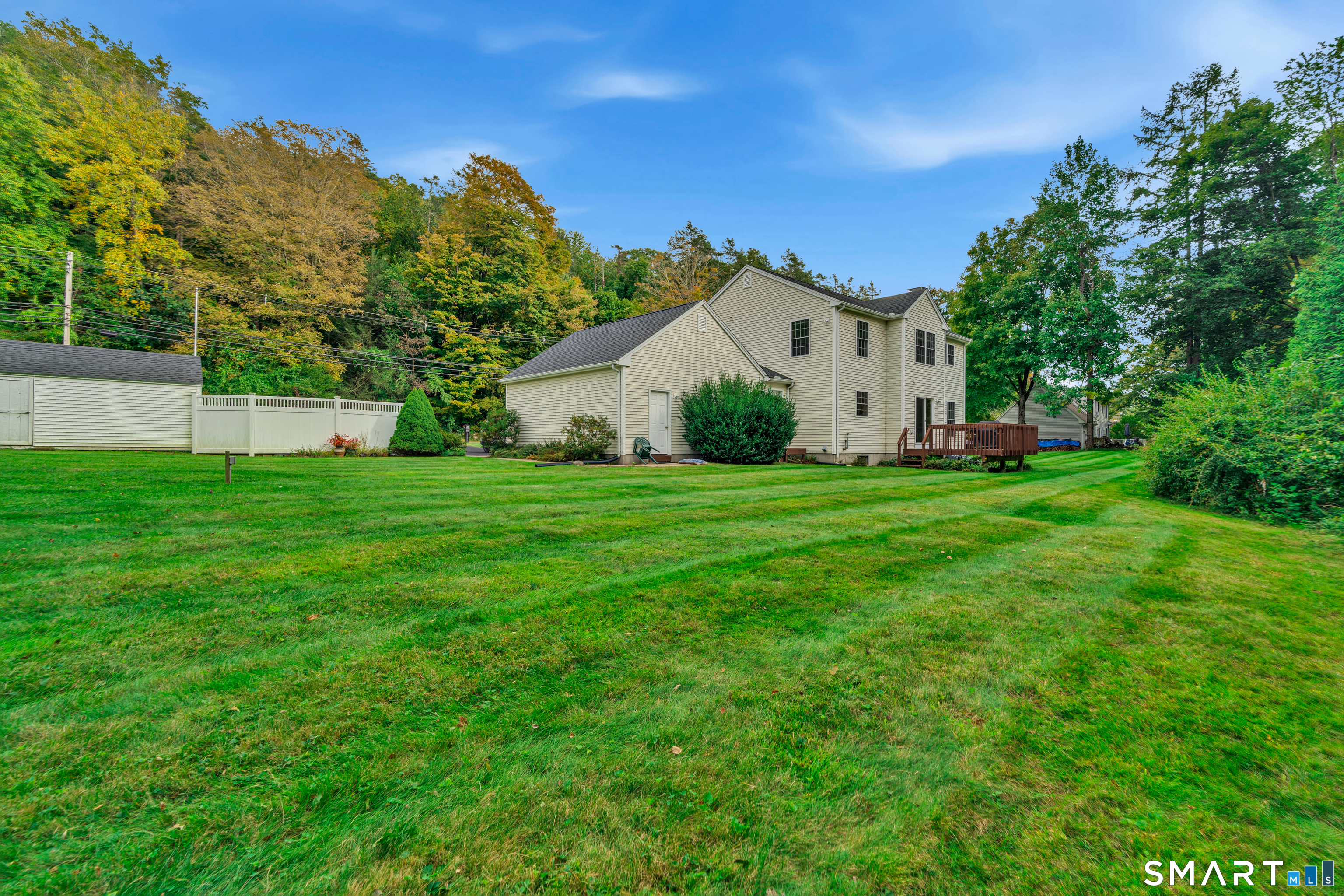 811 Lake Drive photo 34