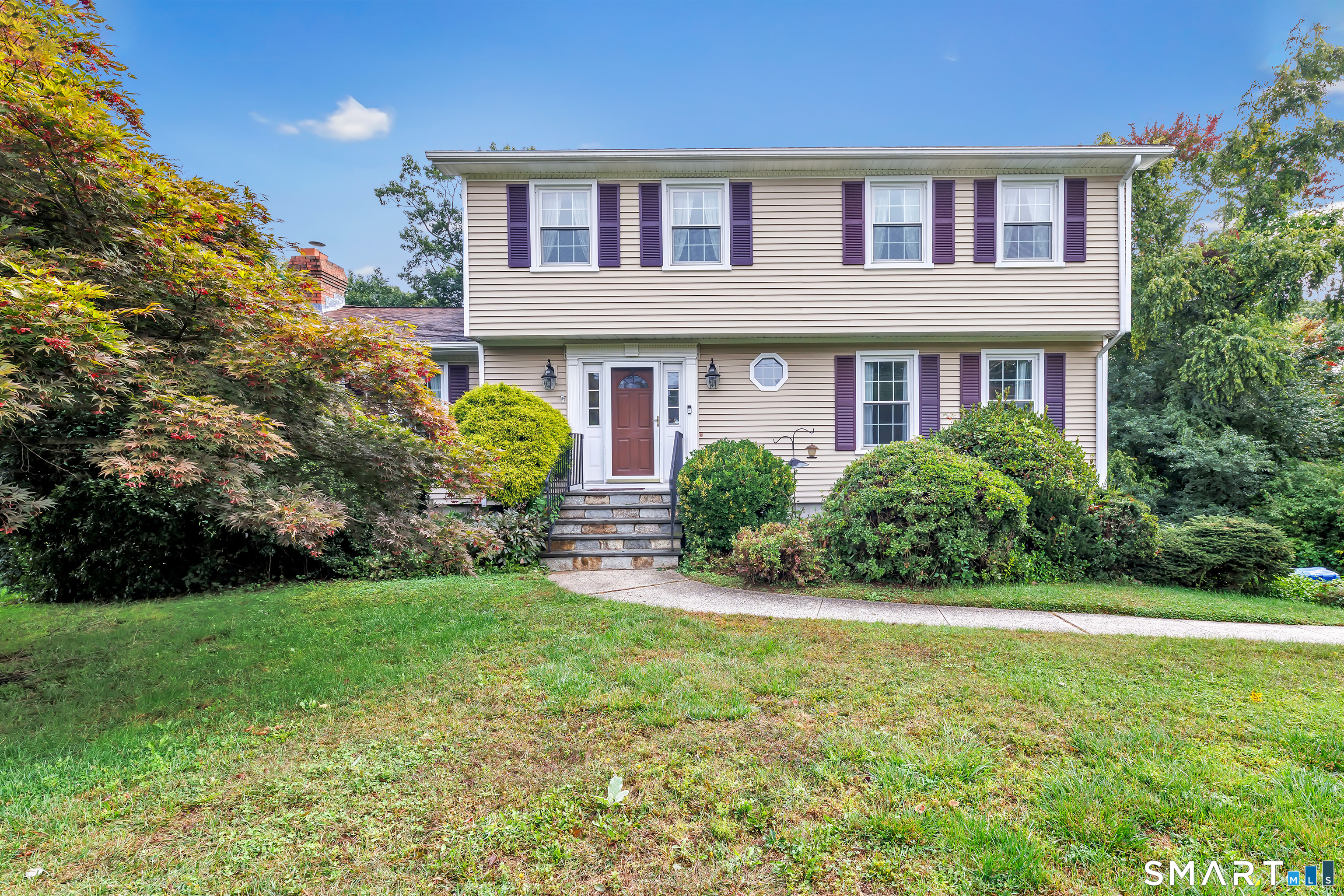 11 Redwood Circle