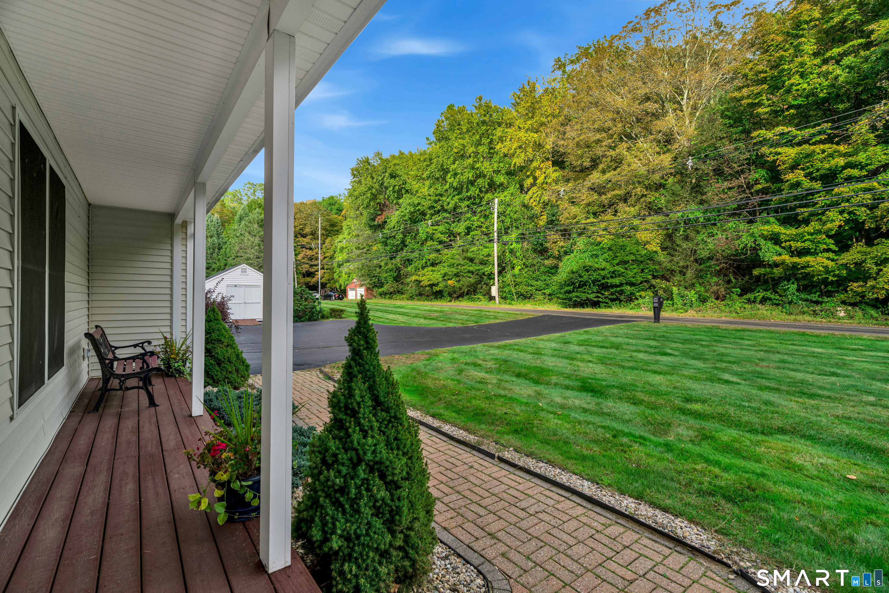 811 Lake Drive photo 32