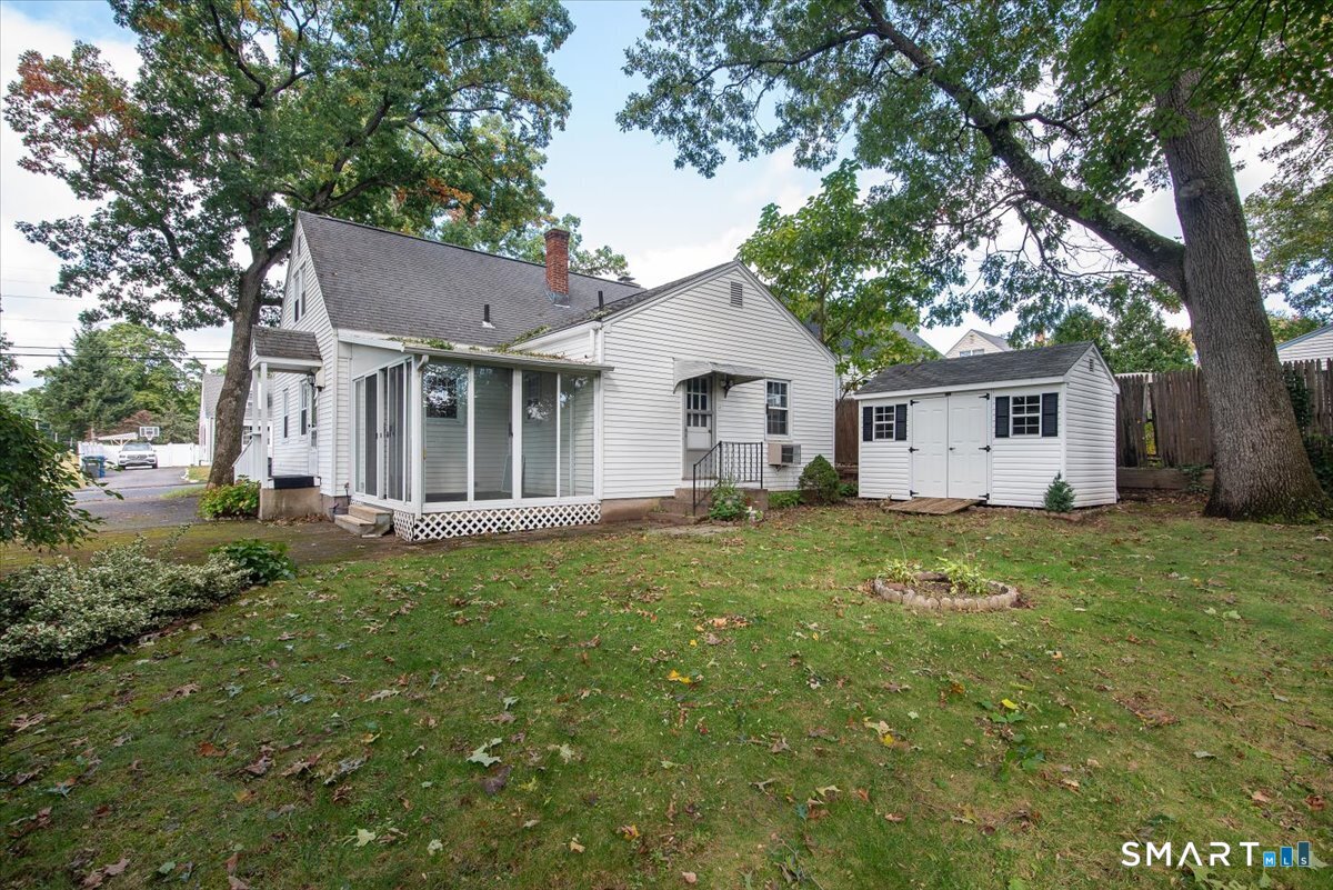 155 Irving Street photo 6