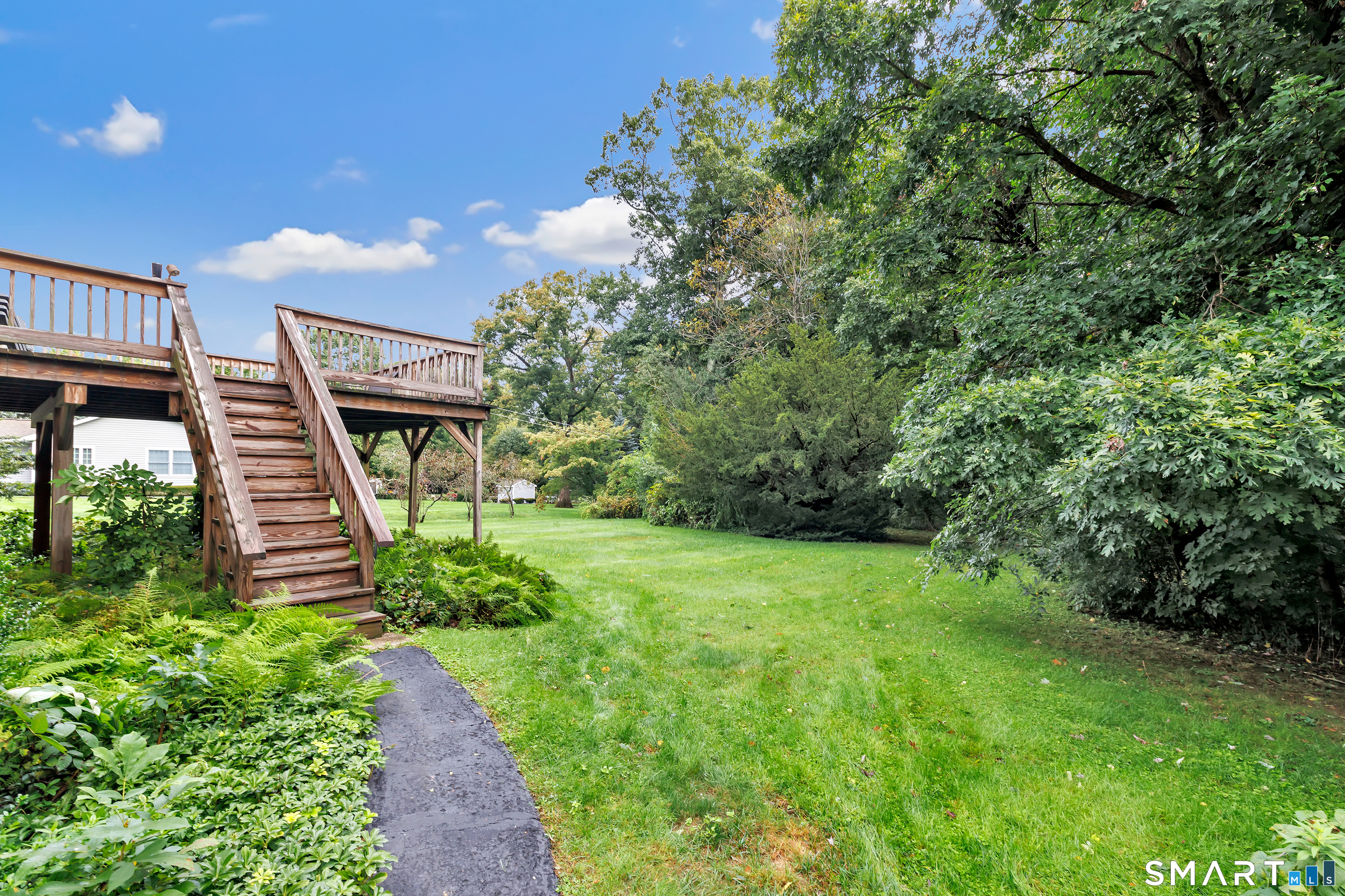 11 Redwood Circle photo 27