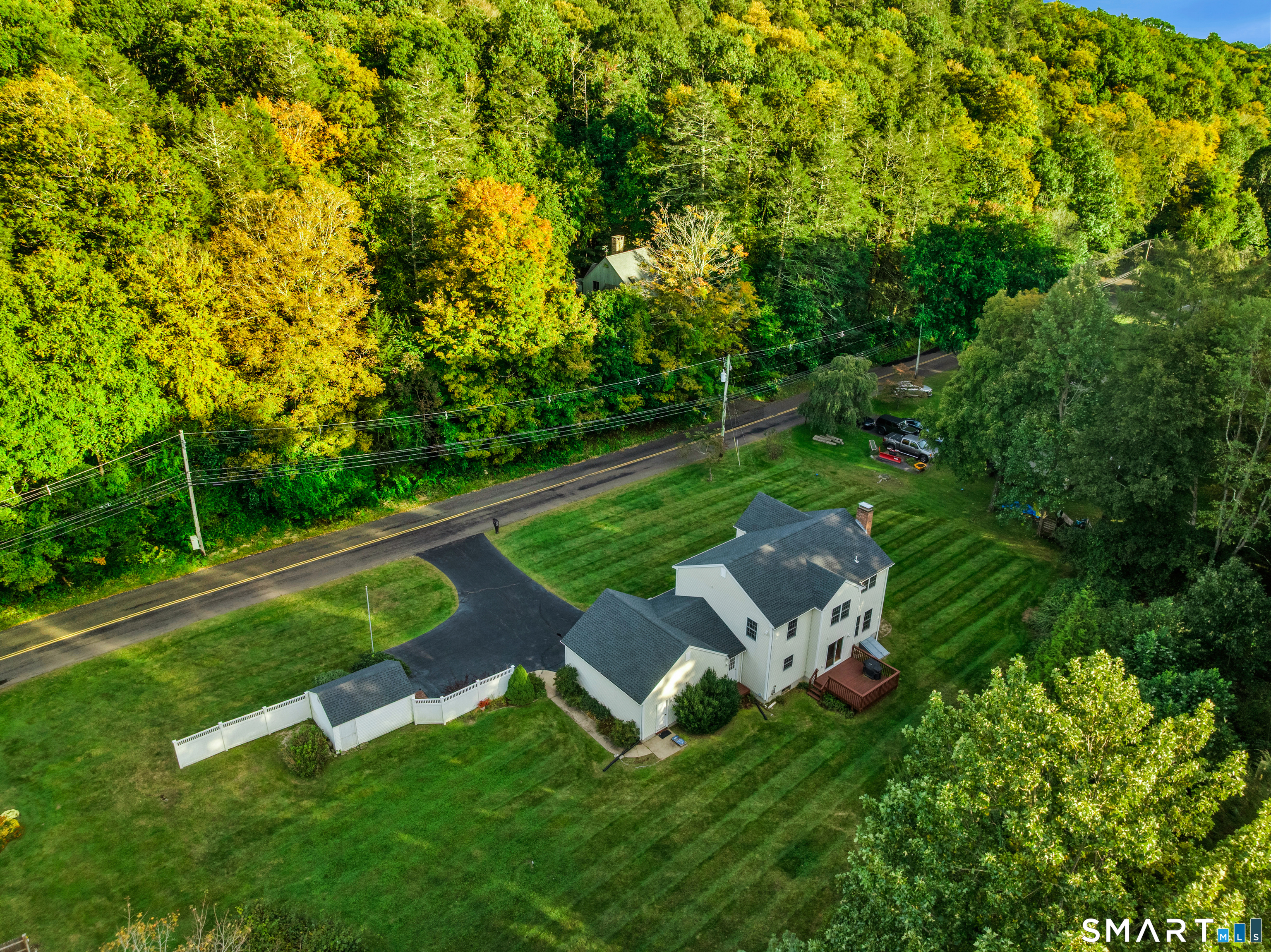 811 Lake Drive photo 37