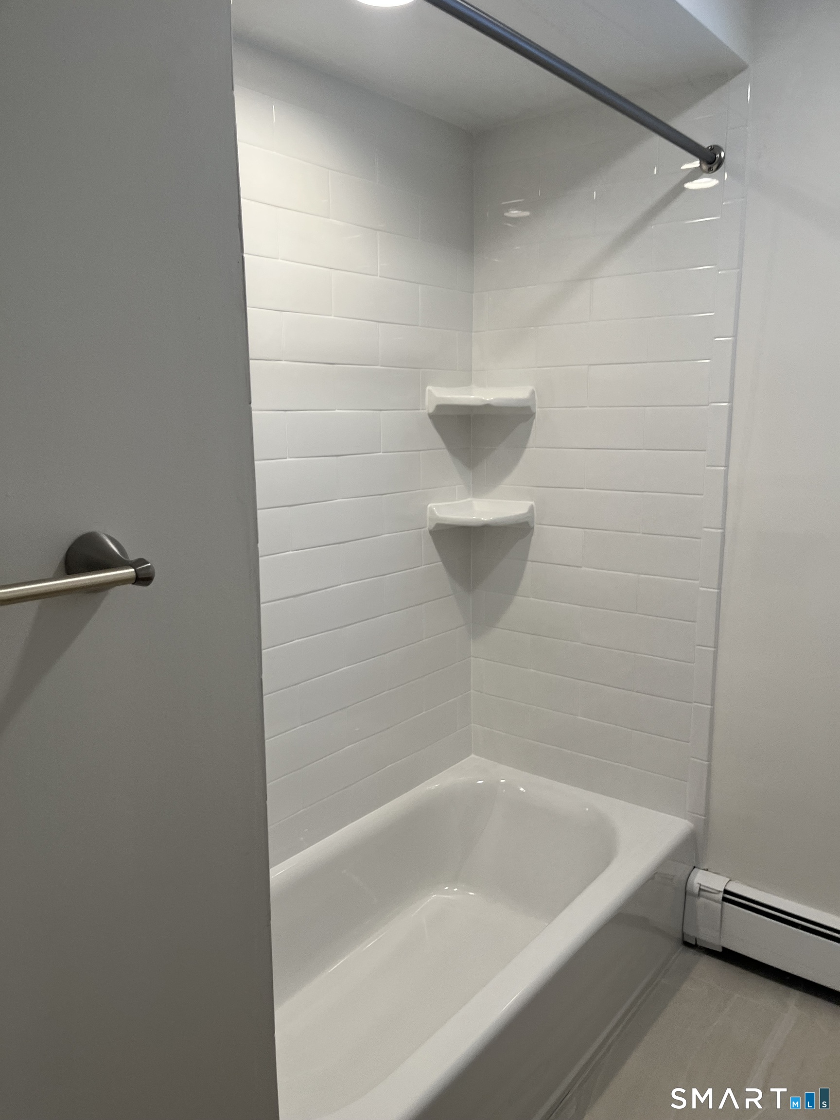 24 Mayflower Avenue photo 11