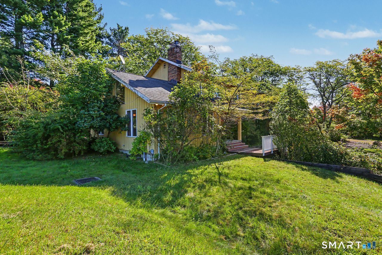 266 Ridgebury Road photo 32