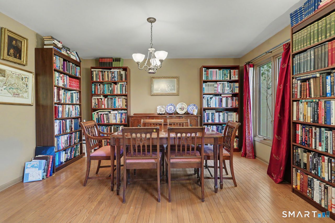 266 Ridgebury Road photo 17