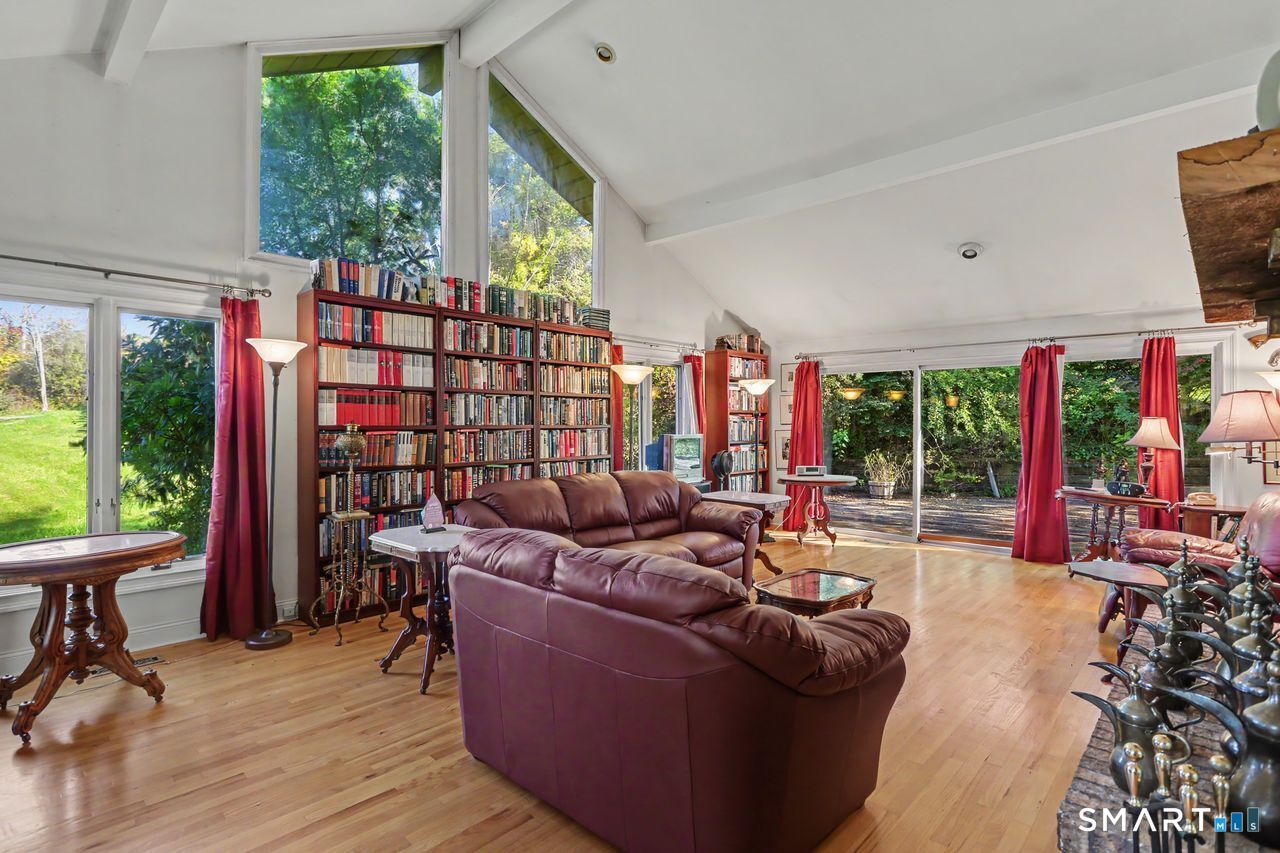 266 Ridgebury Road photo 13
