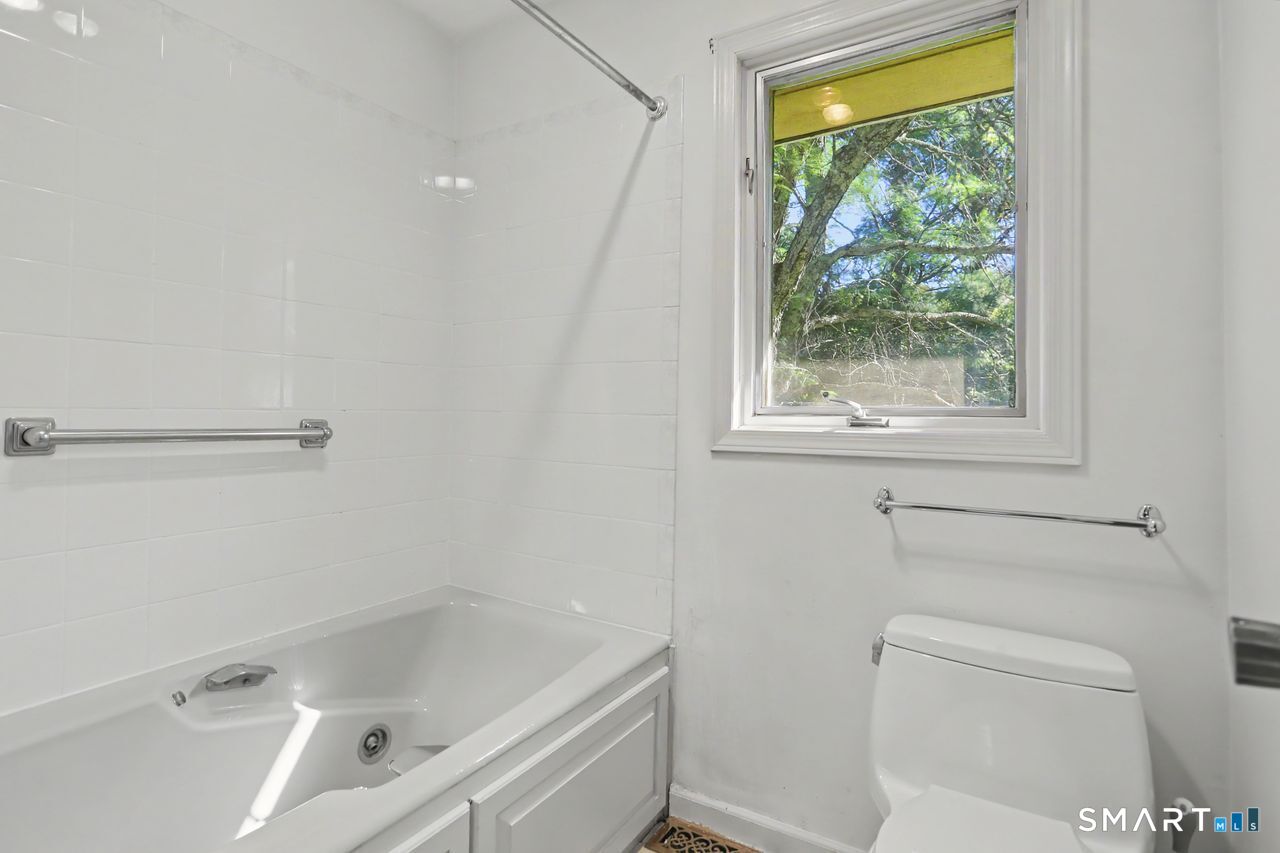 266 Ridgebury Road photo 21