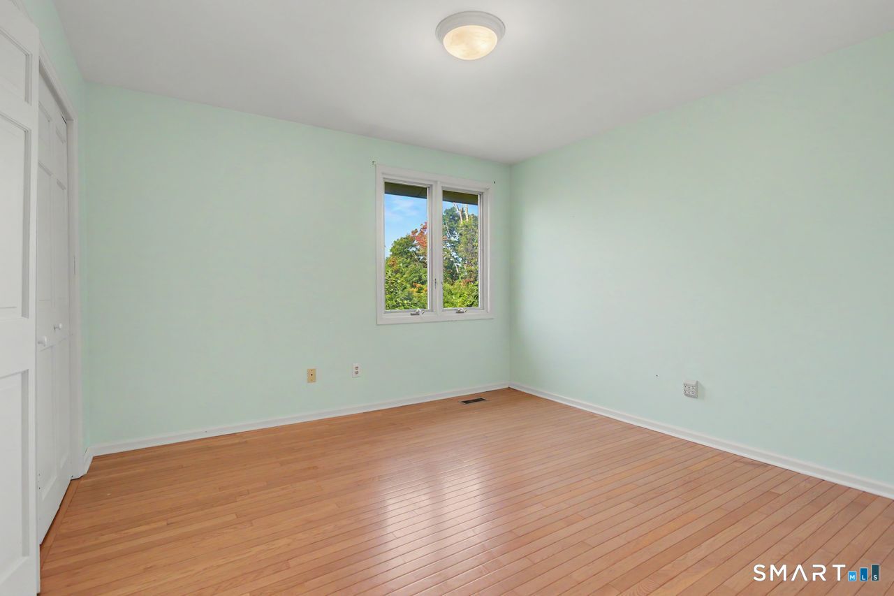 266 Ridgebury Road photo 24