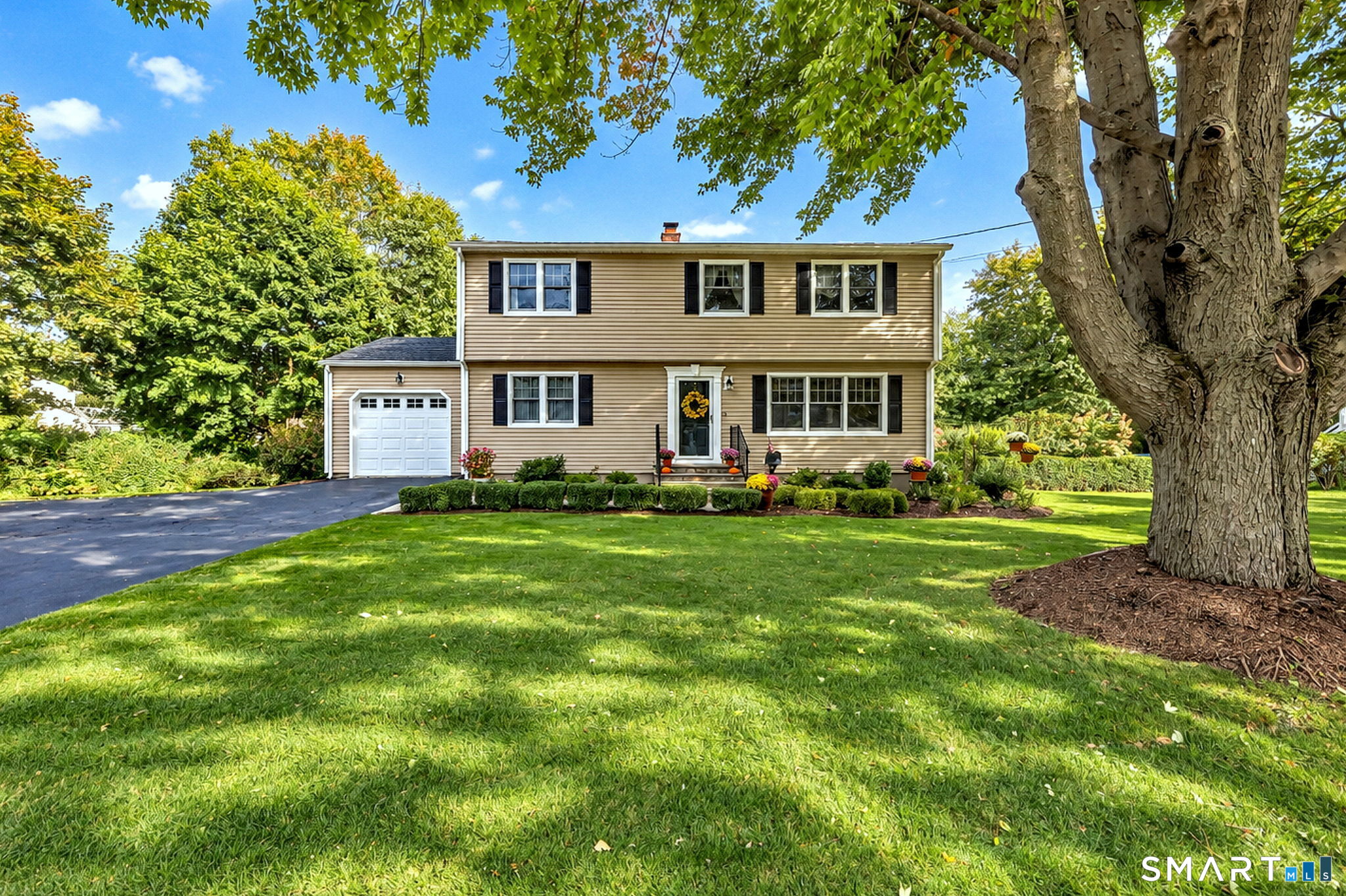 Photo 1 of Single family home for sale at 431 North St, Milford, CT 06461 | MLS# 24210314 | Listing updated on 2026-10-04