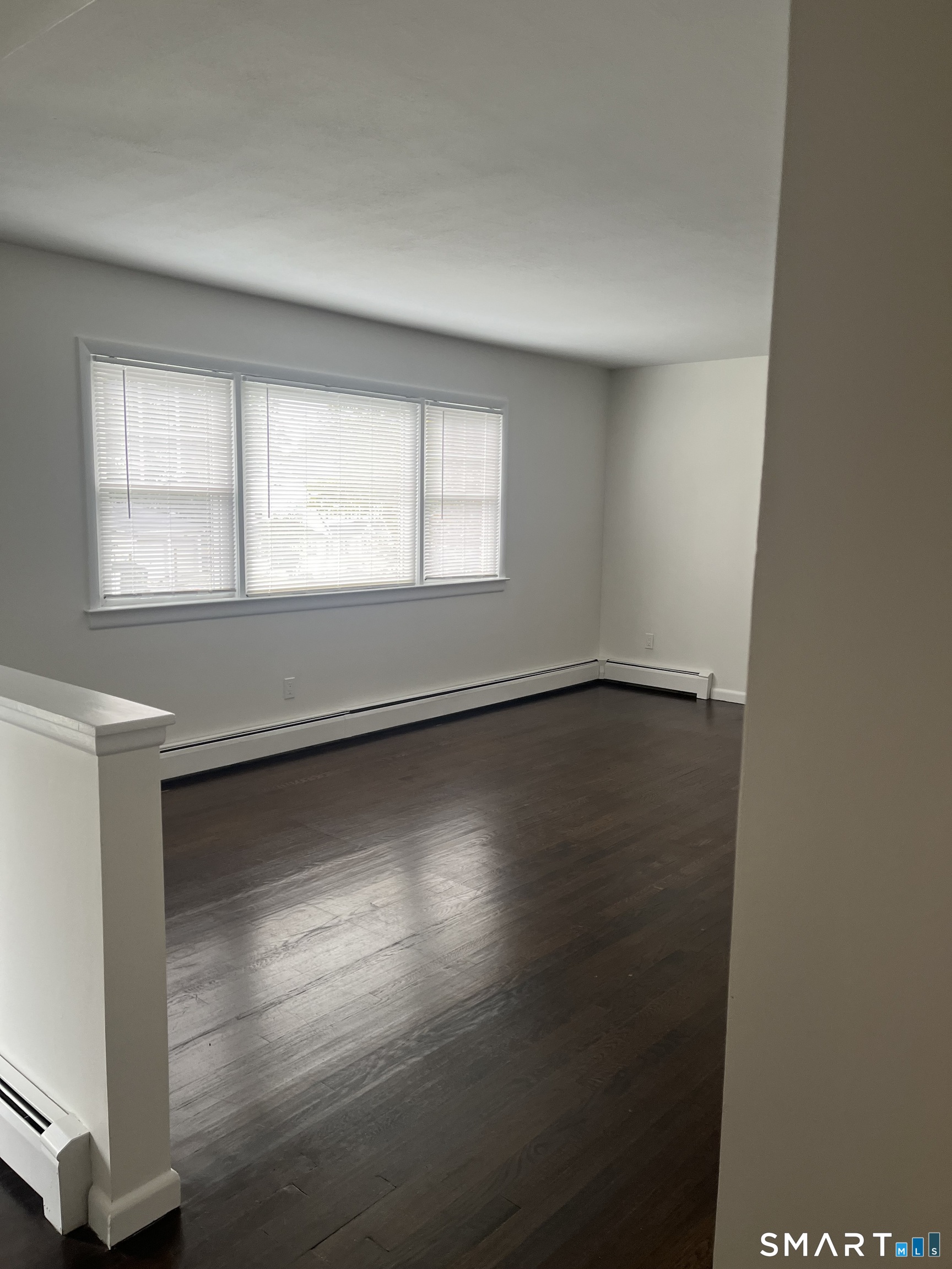 24 Mayflower Avenue photo 3