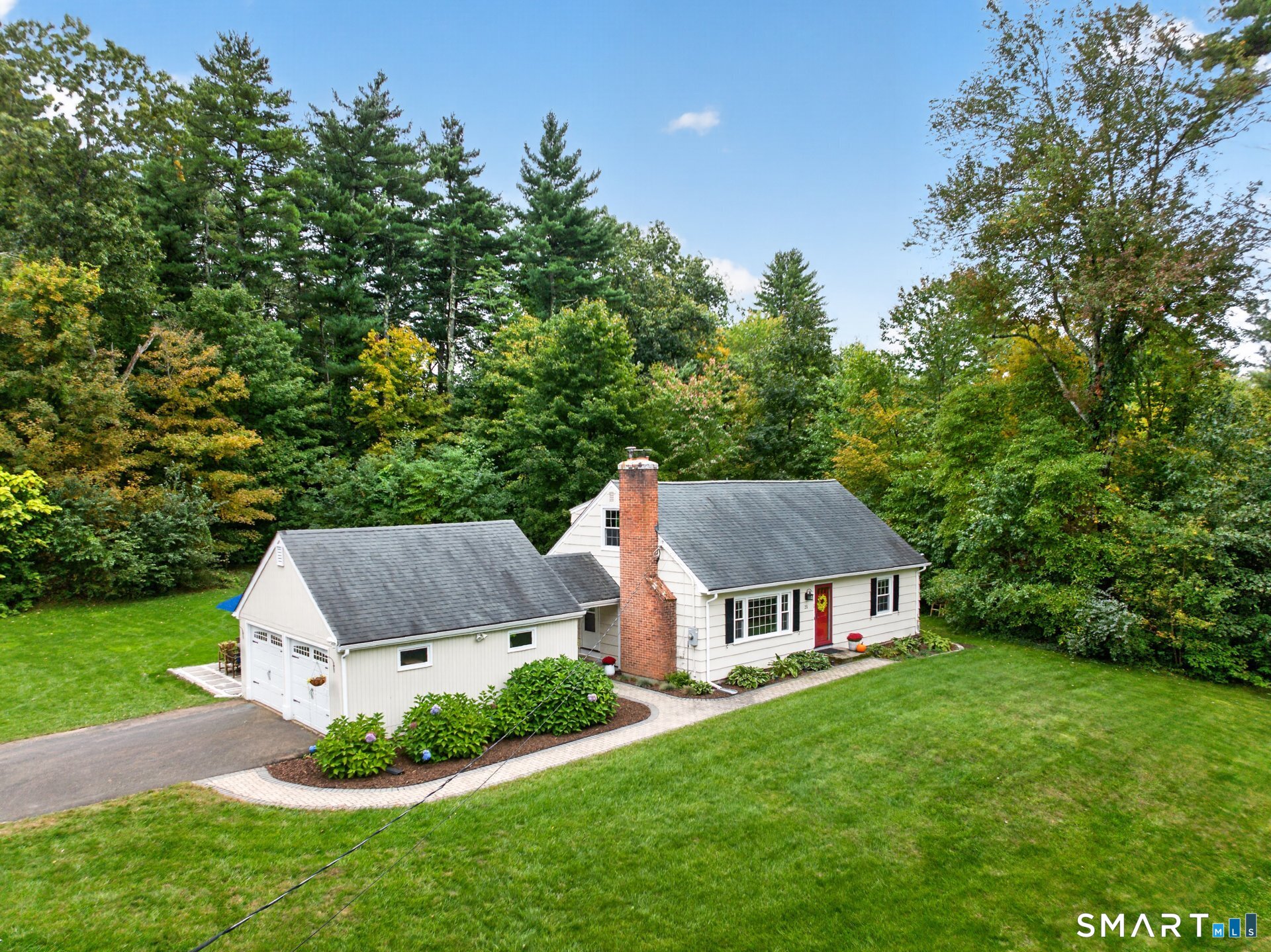 Photo 2 of Single family home for sale at 21 Ichabod Rd, Simsbury, CT 06070 | MLS# 24210037 | Listing updated on 2026-10-04