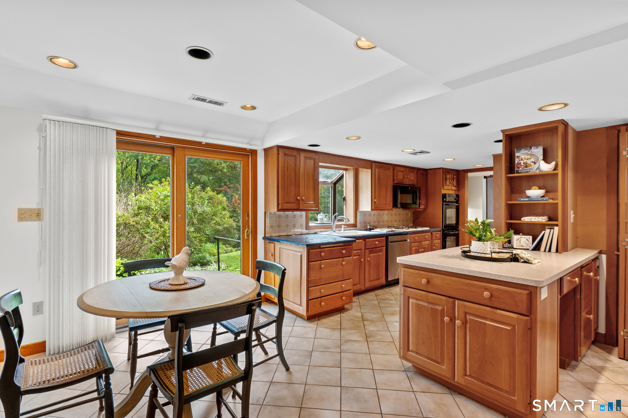 74 Mountain Spring Road photo 12