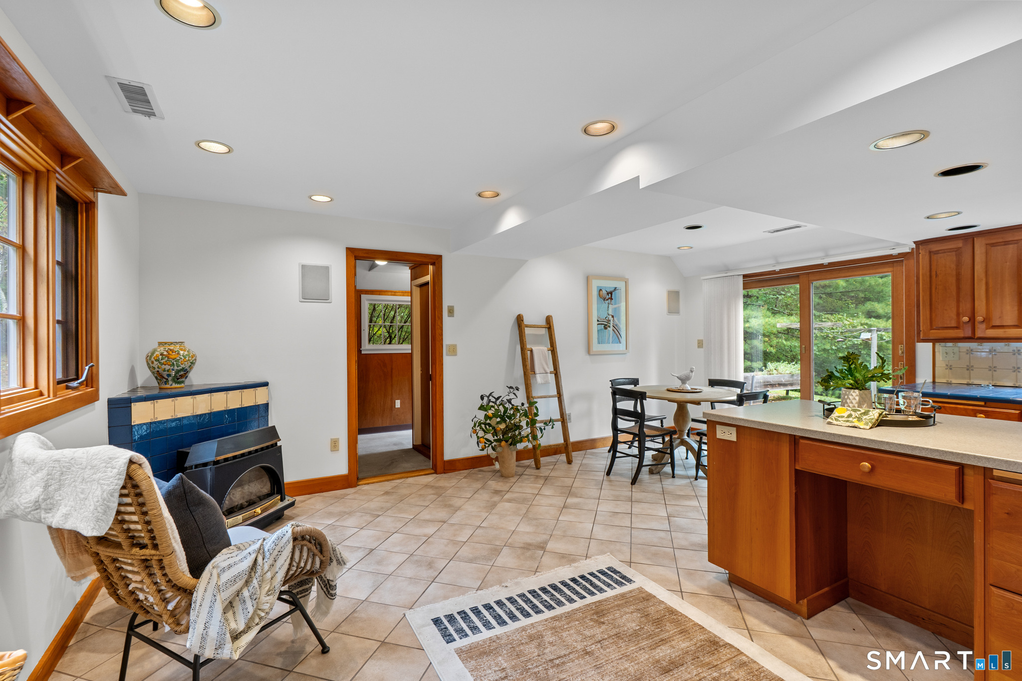 74 Mountain Spring Road photo 14