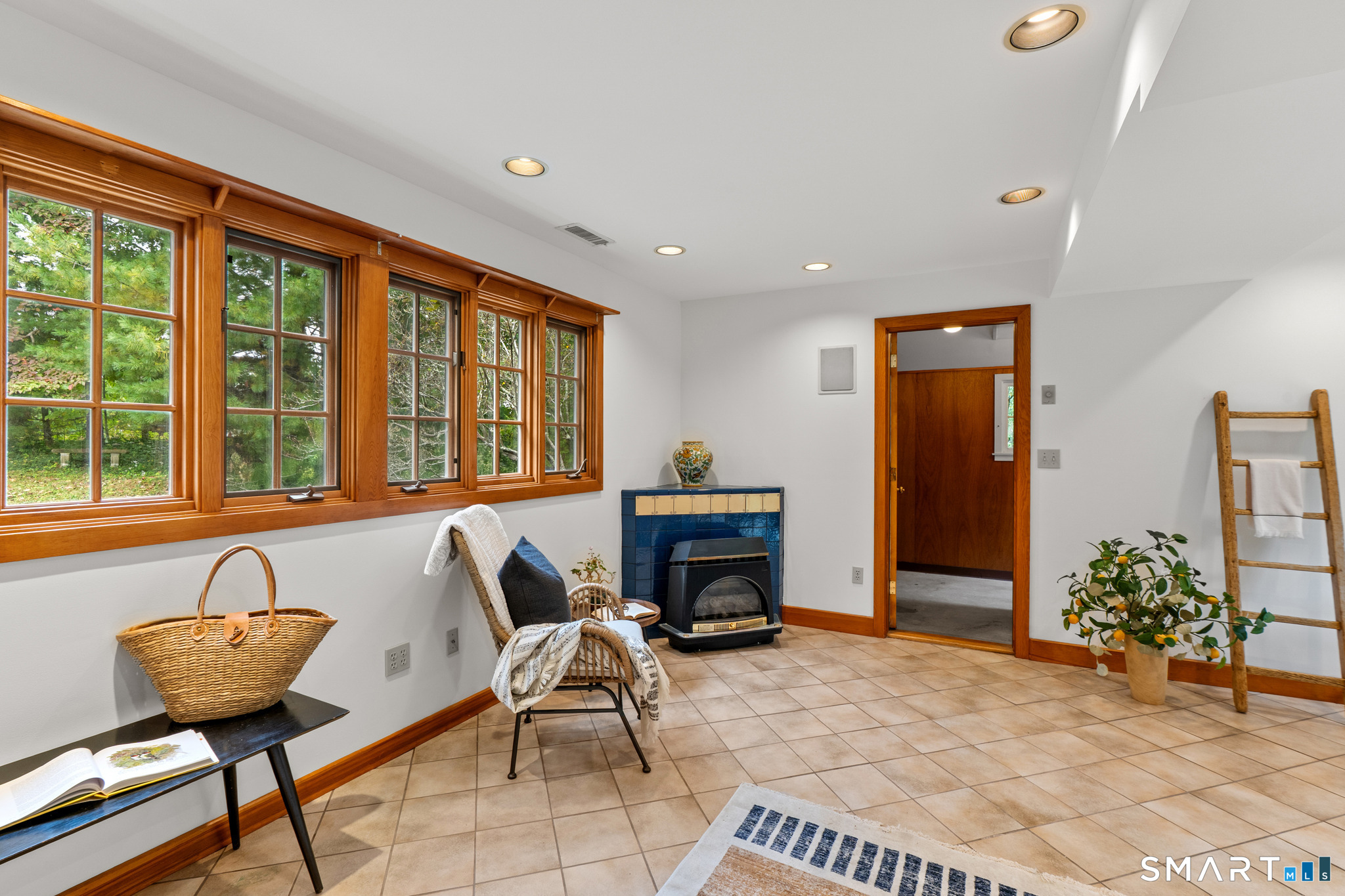 74 Mountain Spring Road photo 16