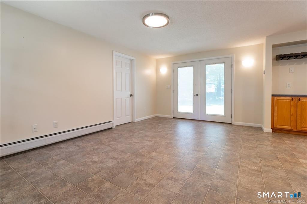 10 Tanglewood Road photo 11