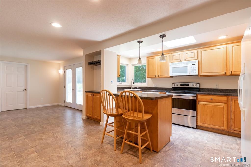 10 Tanglewood Road photo 14