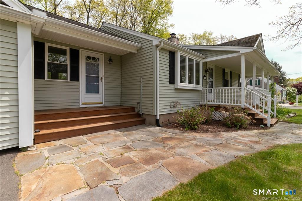 10 Tanglewood Road photo 35
