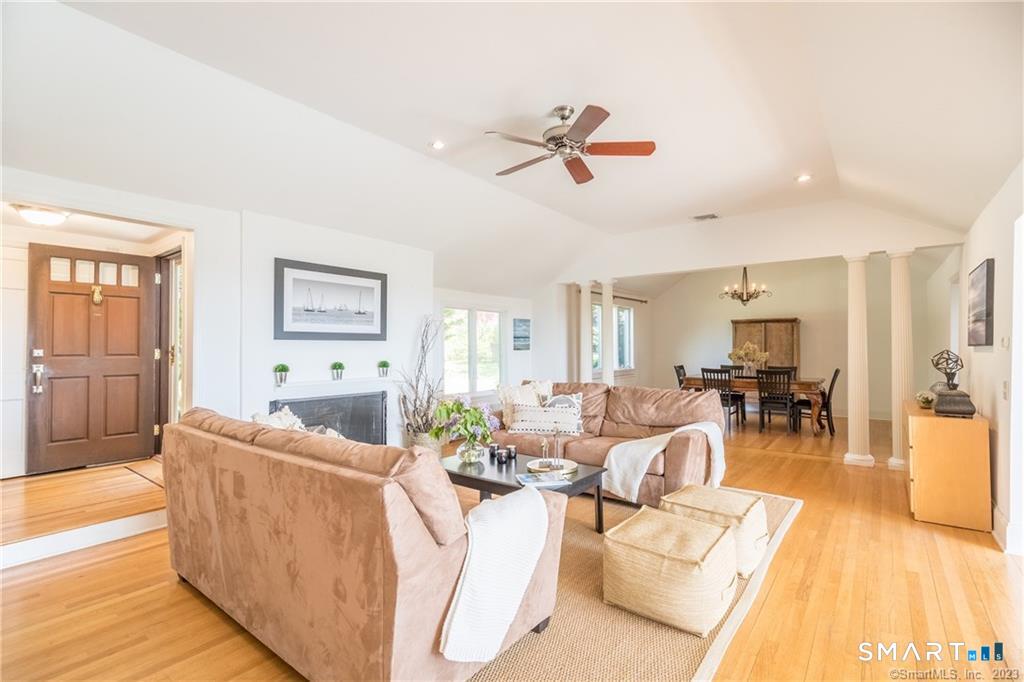 Foto 8 de Casa en renta en 19 Bluewater Hill, Westport, CT — $15,000/mes