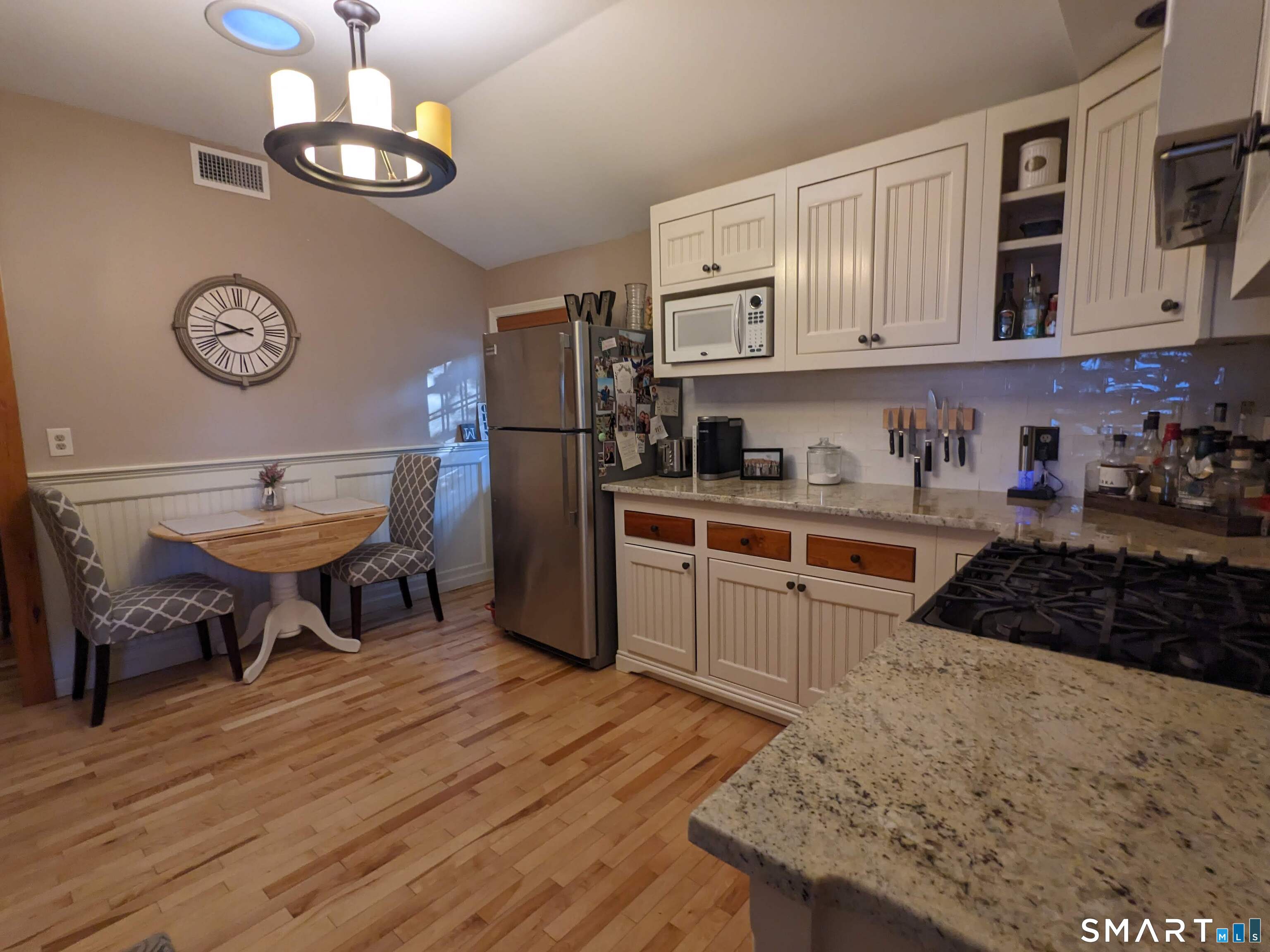 158 College Street, #160A, Middletown, CT 06457
