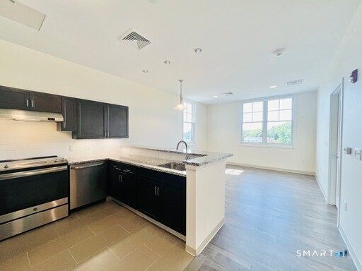215 Stillwater Avenue, Stamford, Connecticut photo 1