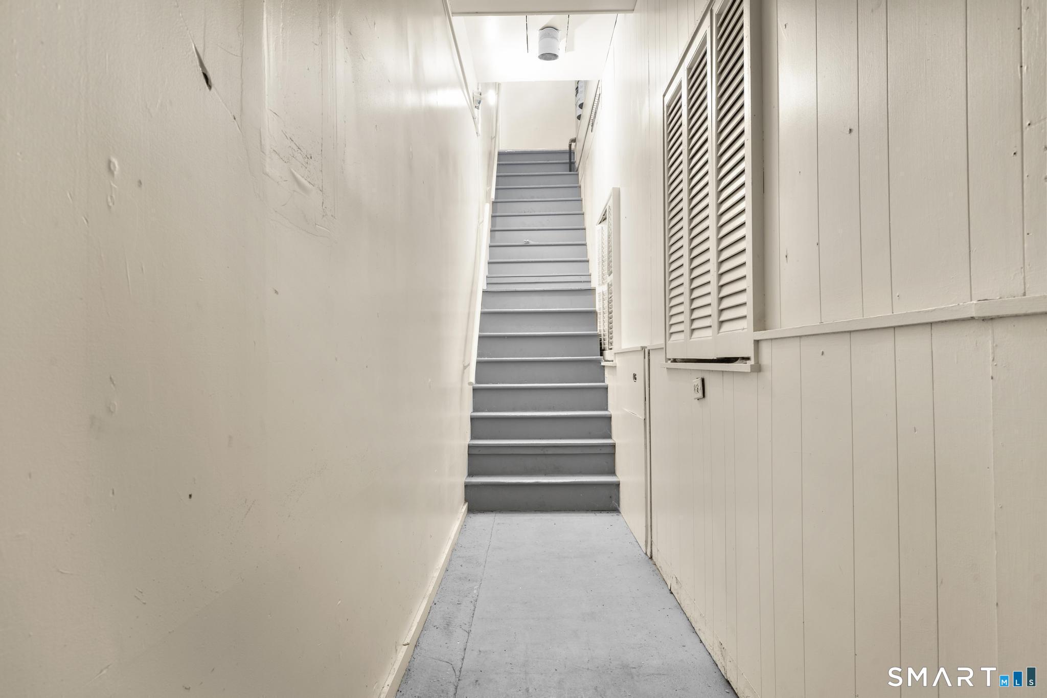 170 Meriden Road photo 21