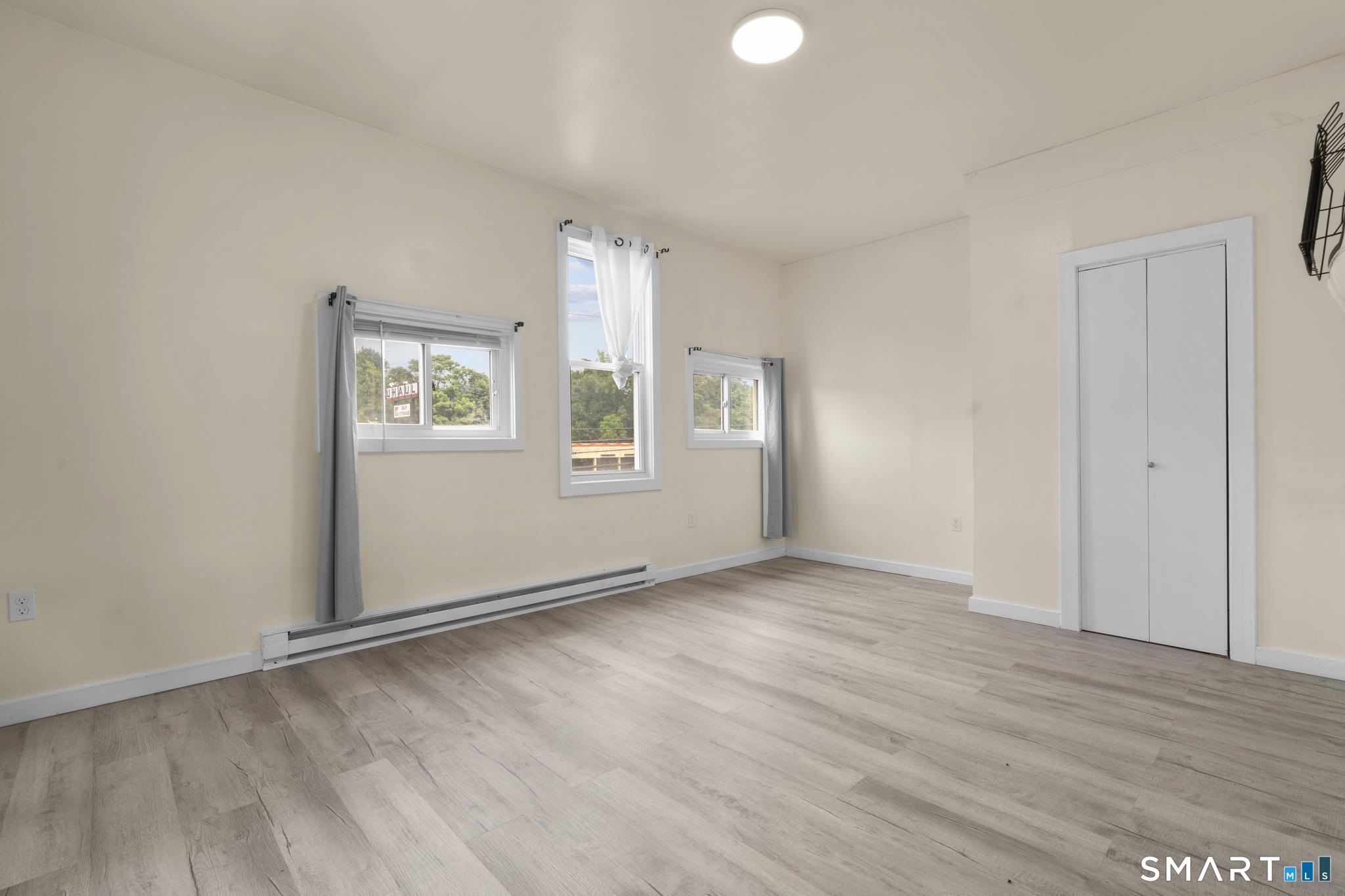 170 Meriden Road photo 8