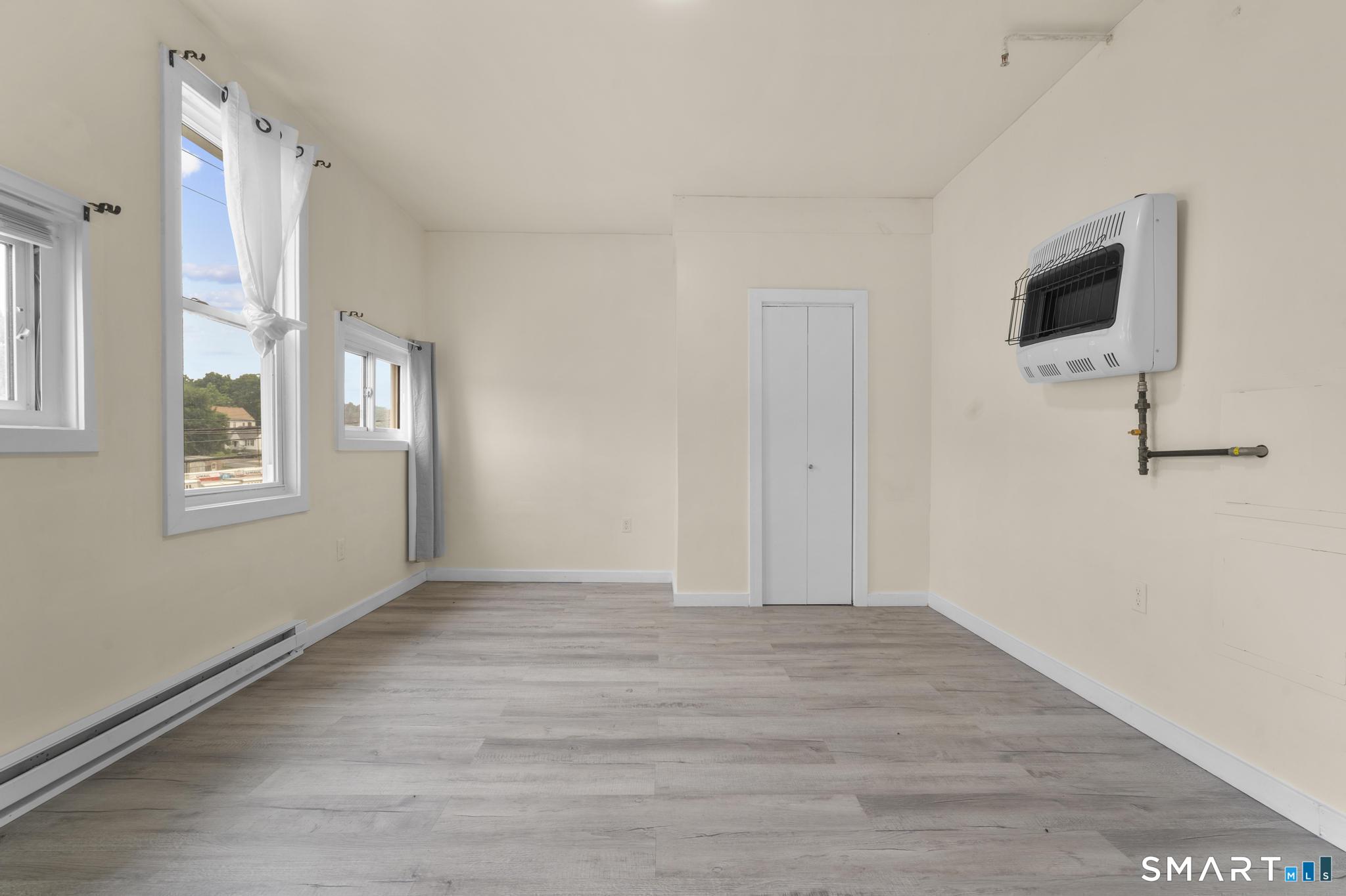170 Meriden Road photo 9