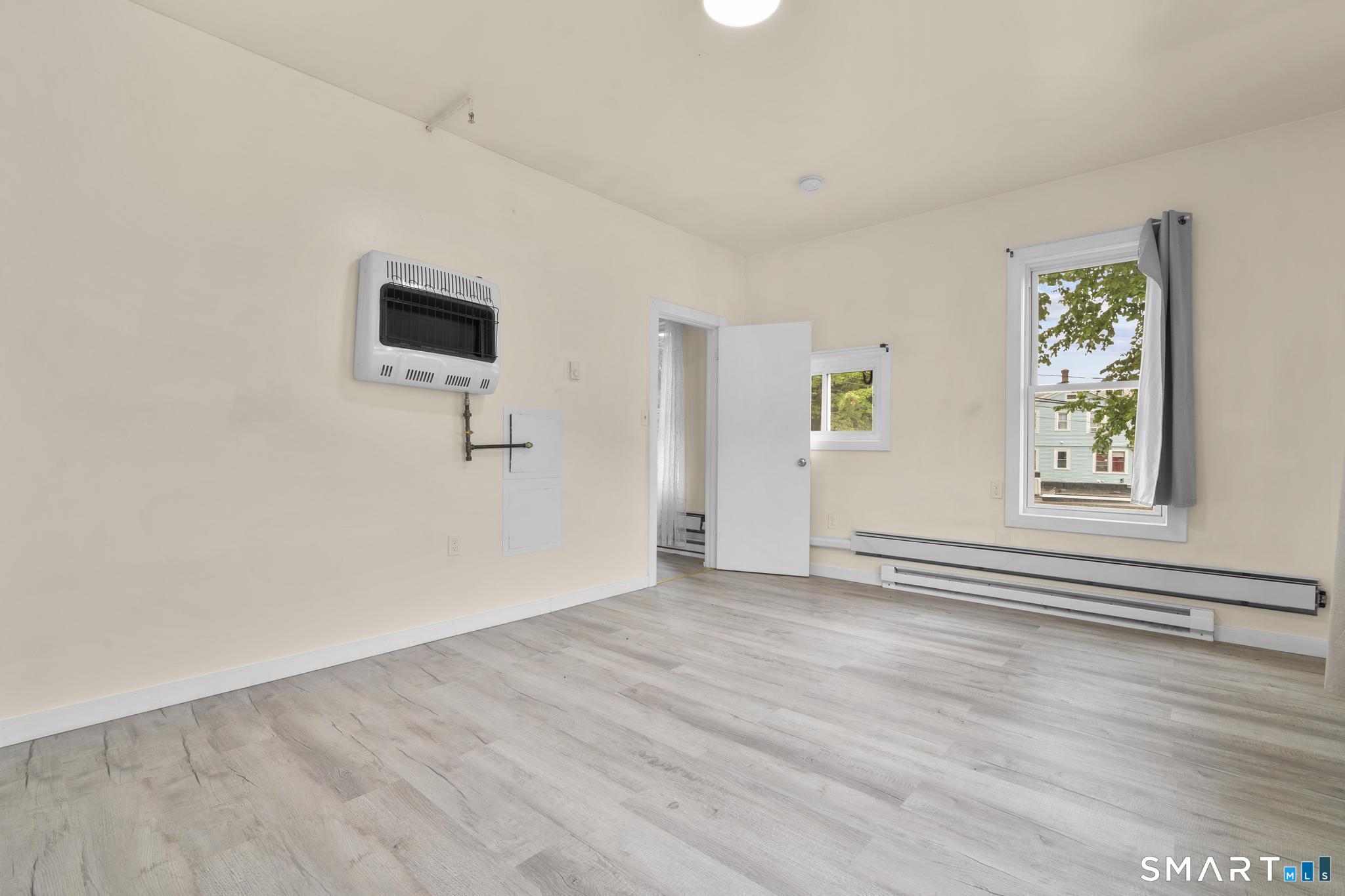 170 Meriden Road photo 10