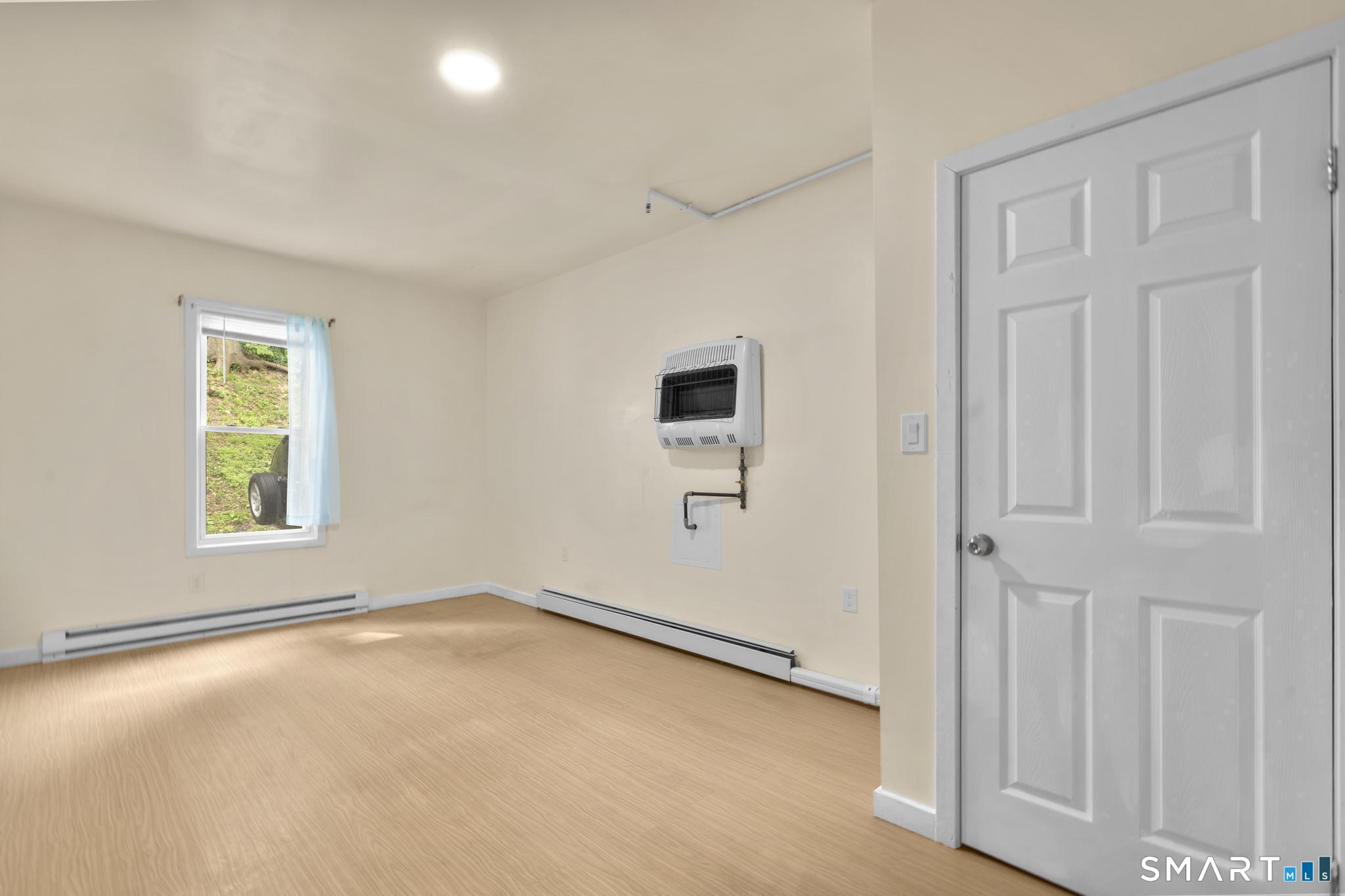 170 Meriden Road photo 16