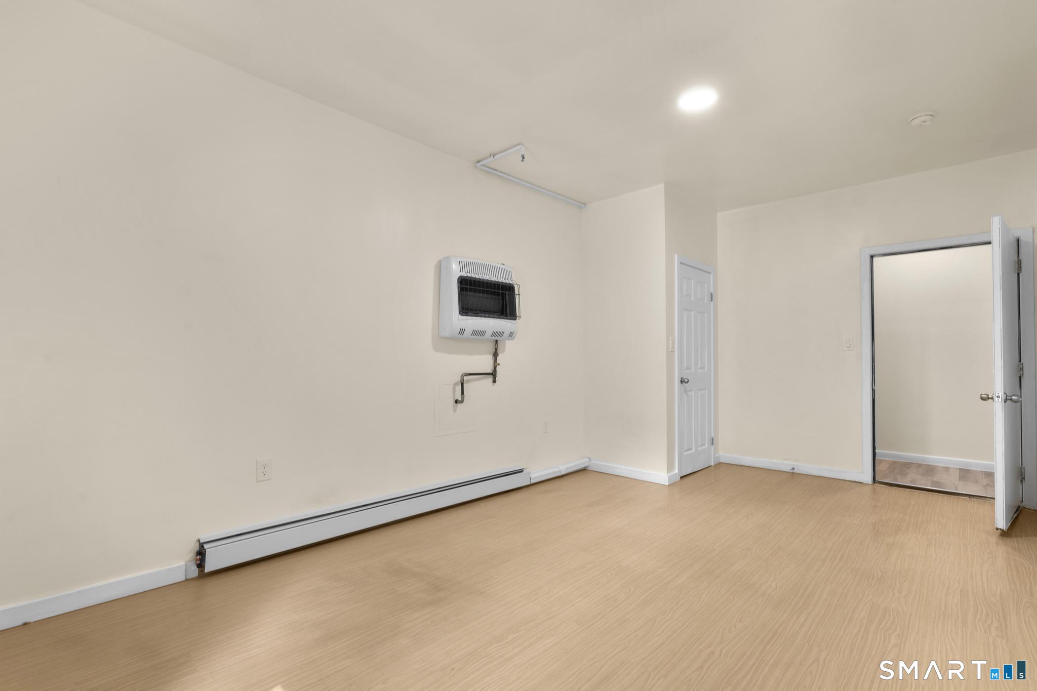 170 Meriden Road photo 18