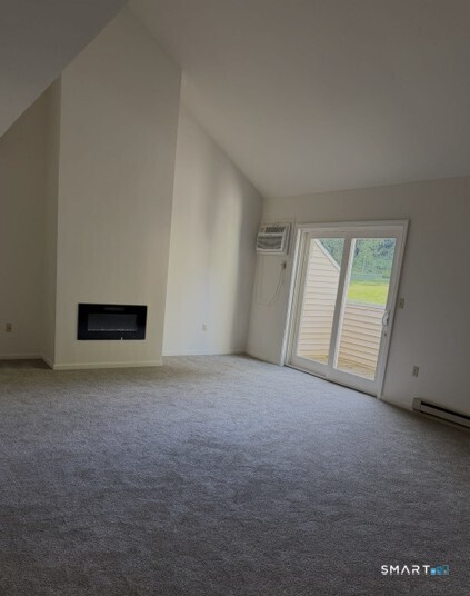 Foto 6 de Apartamento en renta en 28 Rose Lane #20, Danbury, CT — $2,650/mes